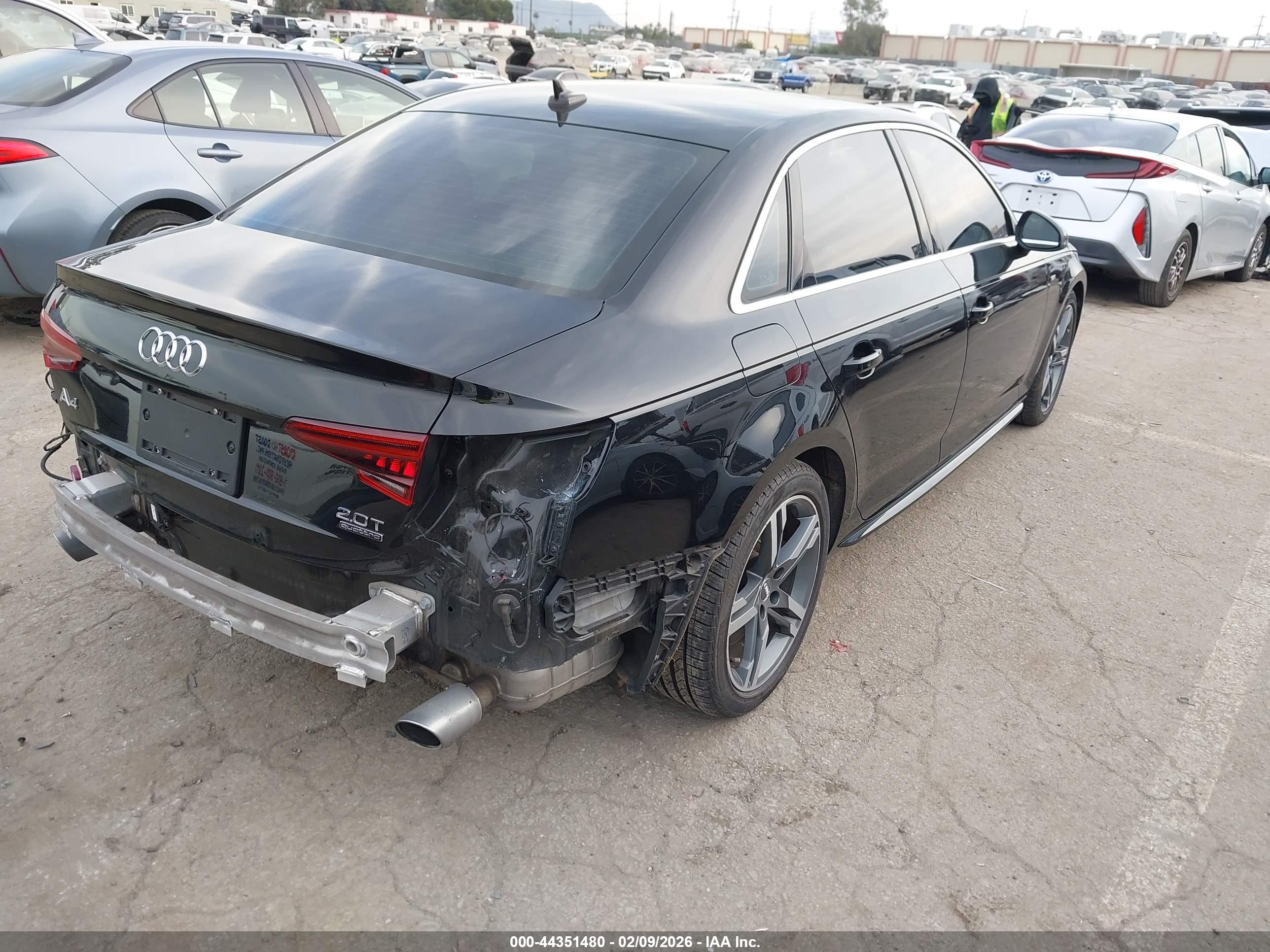 AUDI A4 image 4