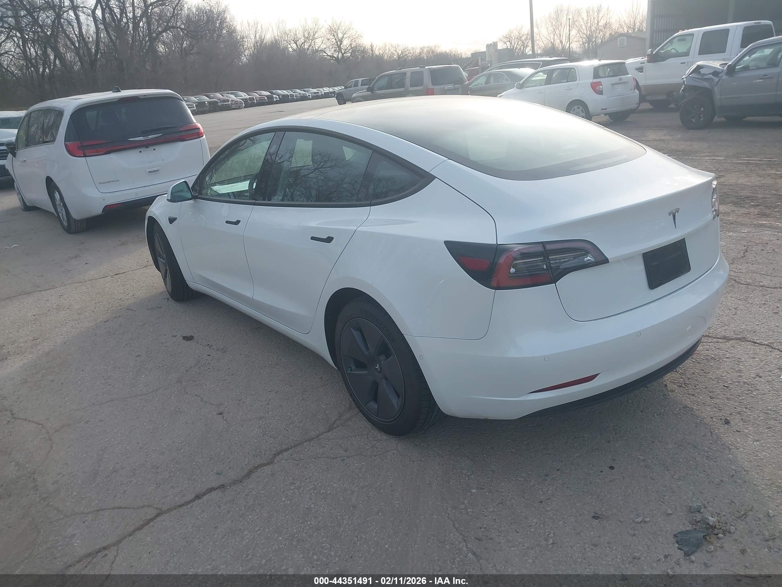 TESLA MODEL image 3