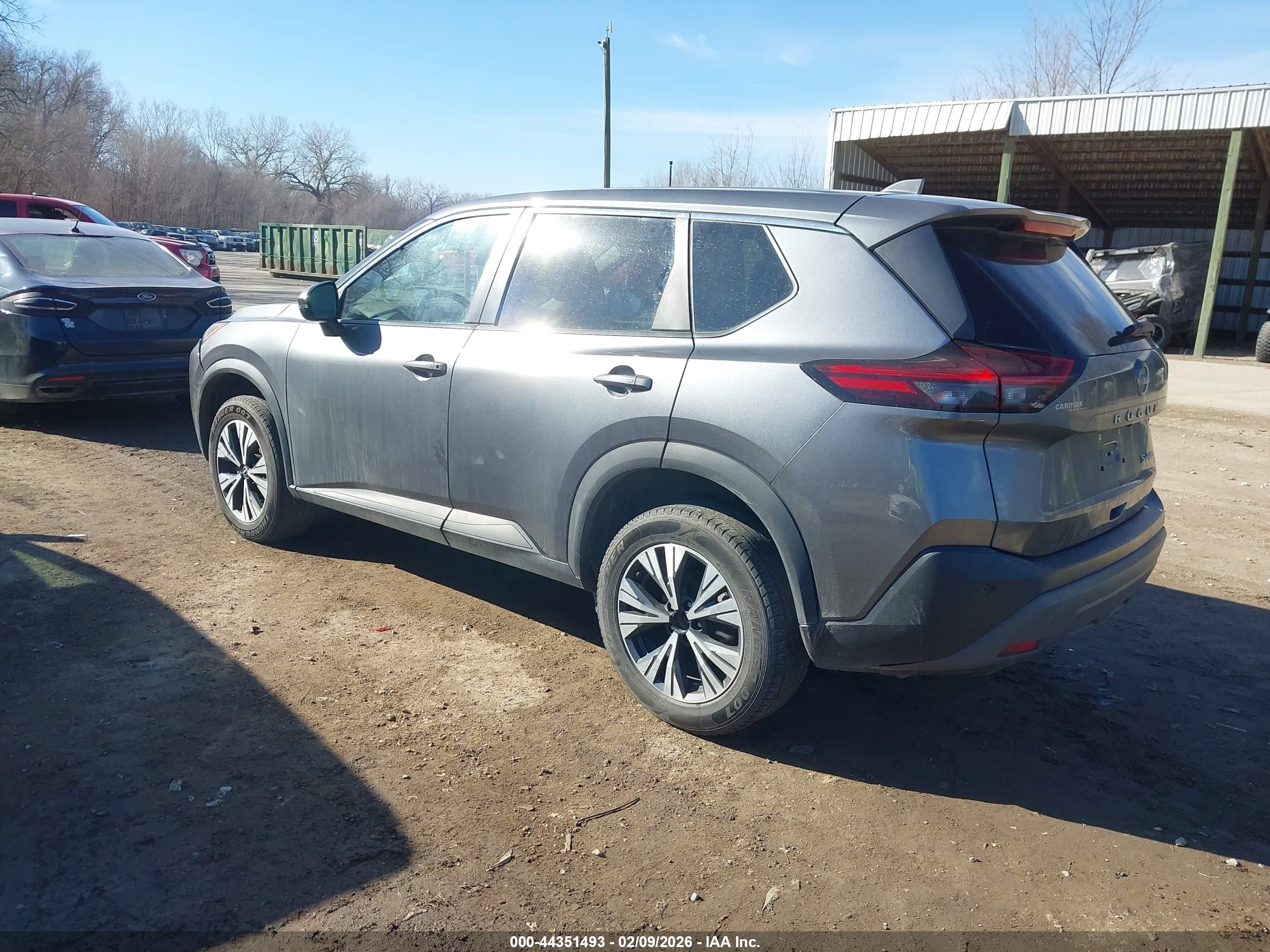 NISSAN ROGUE image 3