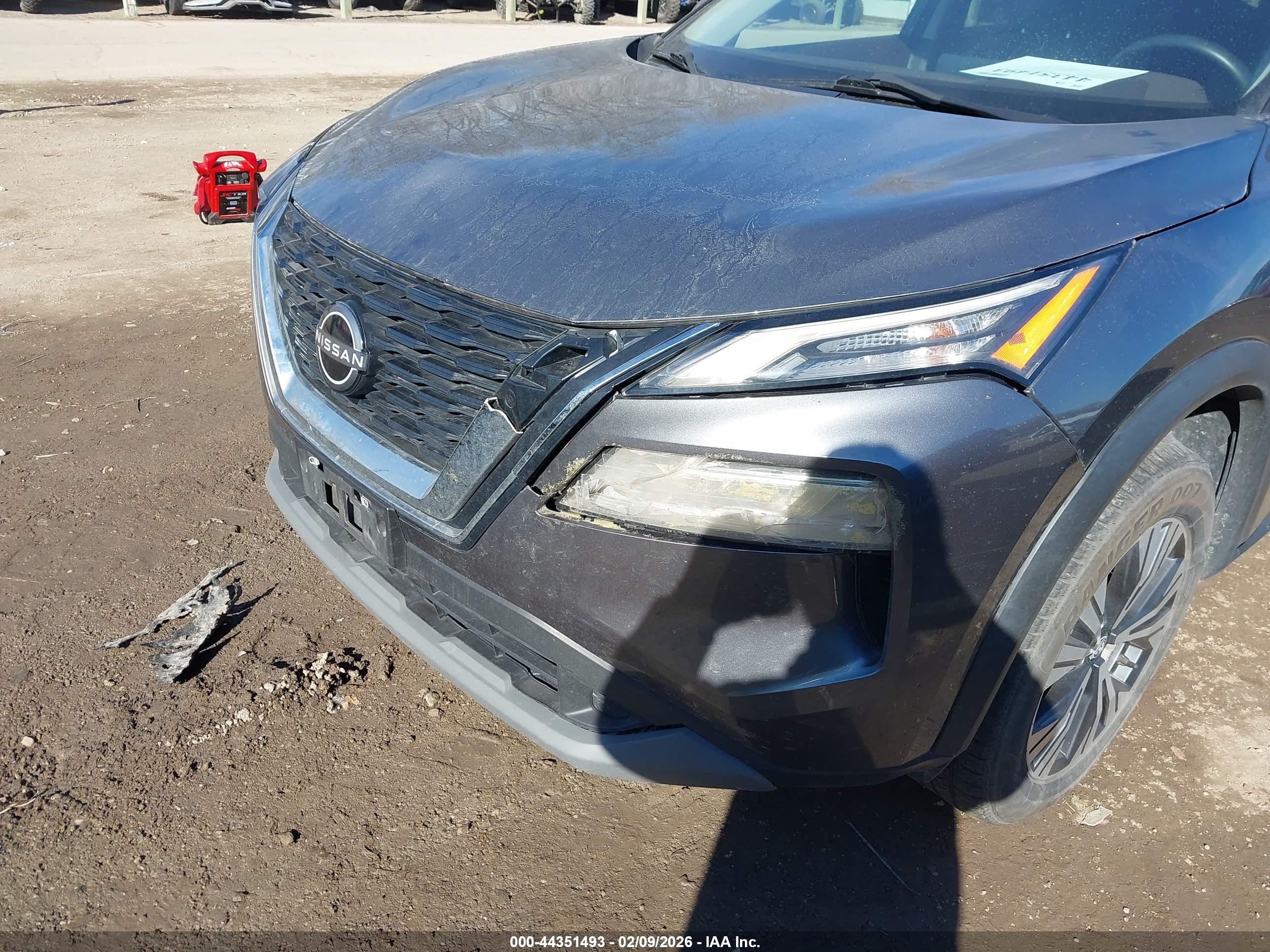 NISSAN ROGUE image 6