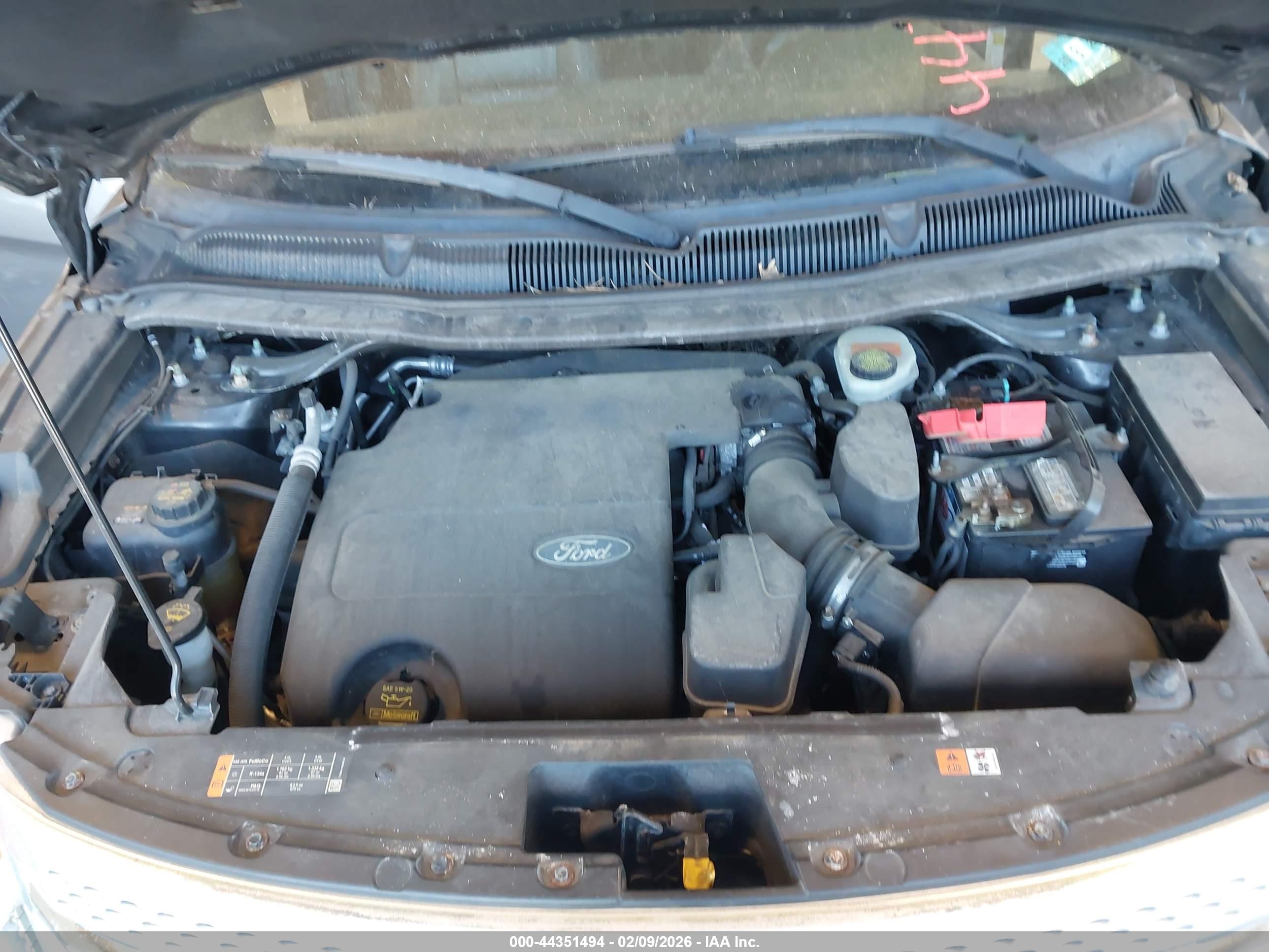 FORD EXPLORER image 10