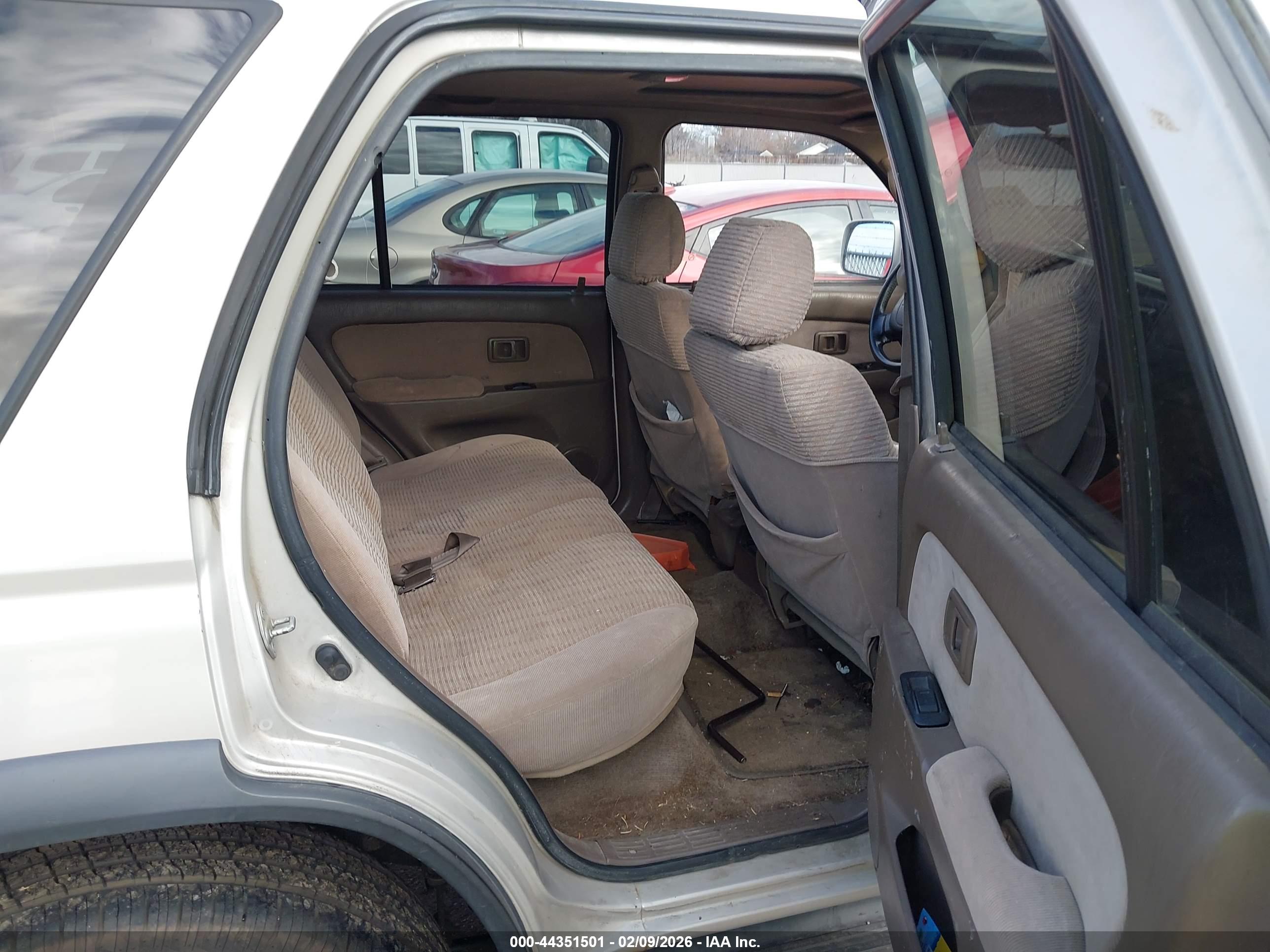 TOYOTA 4RUNNER image 8