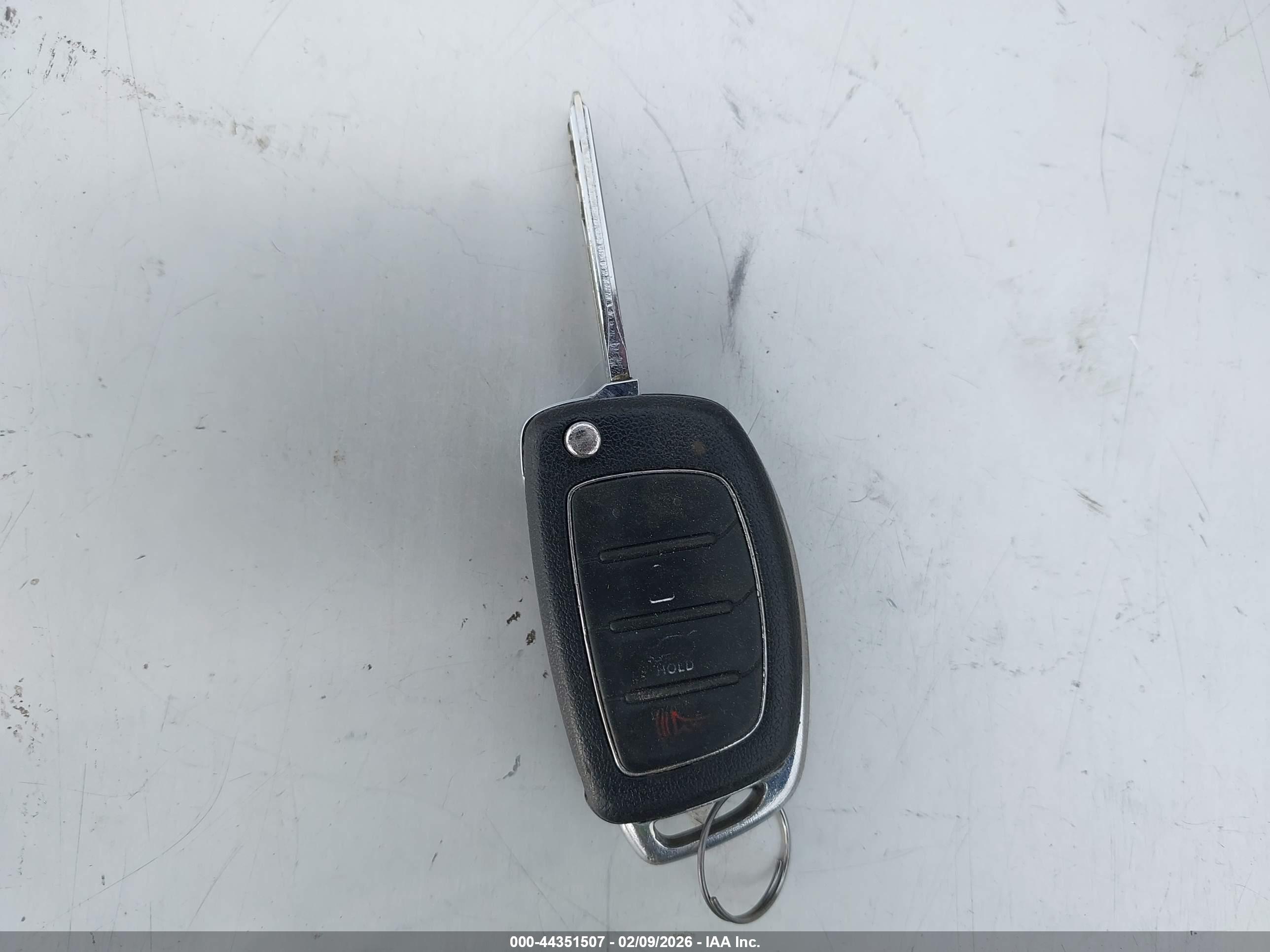 HYUNDAI SONATA image 11