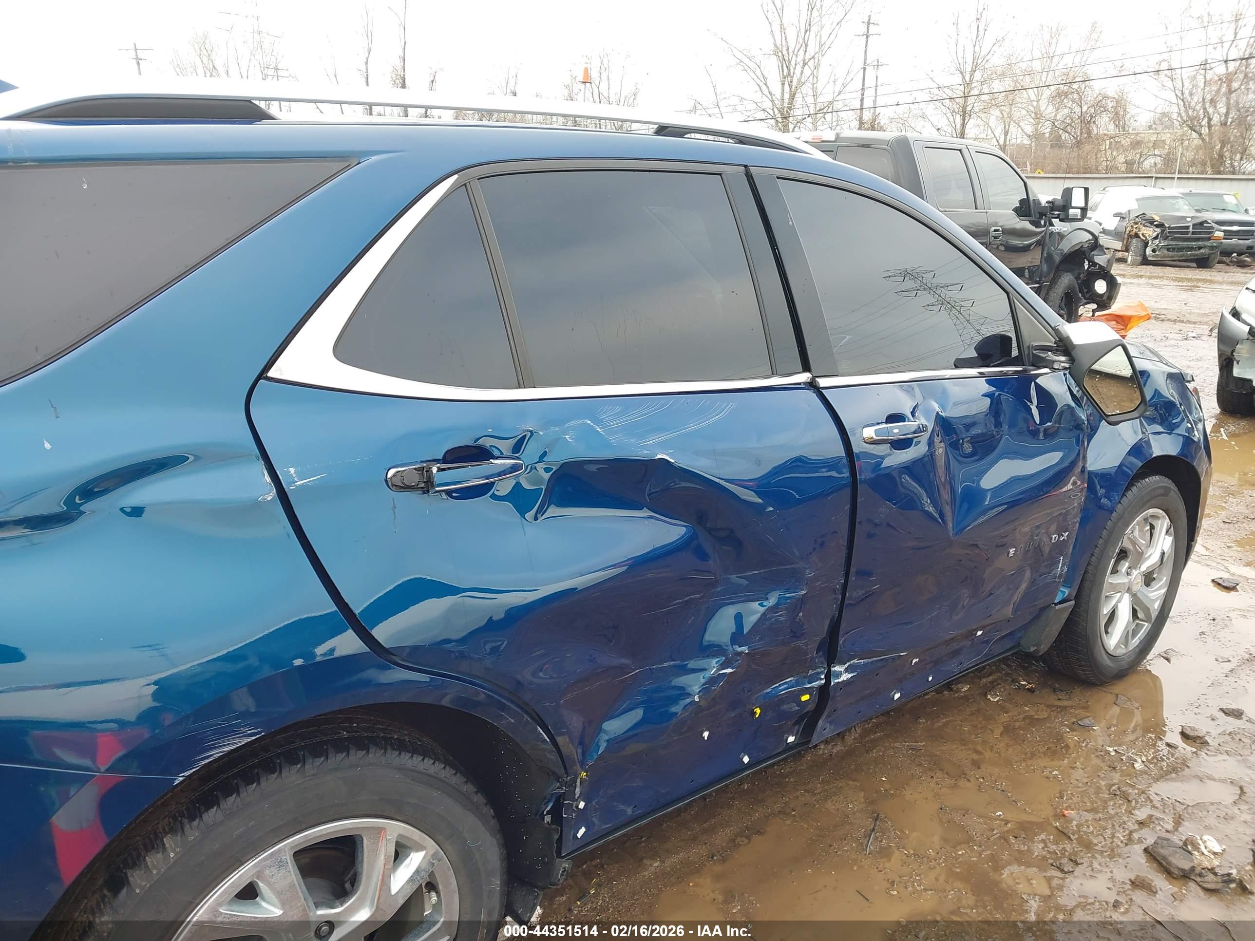 CHEVROLET EQUINOX image 6