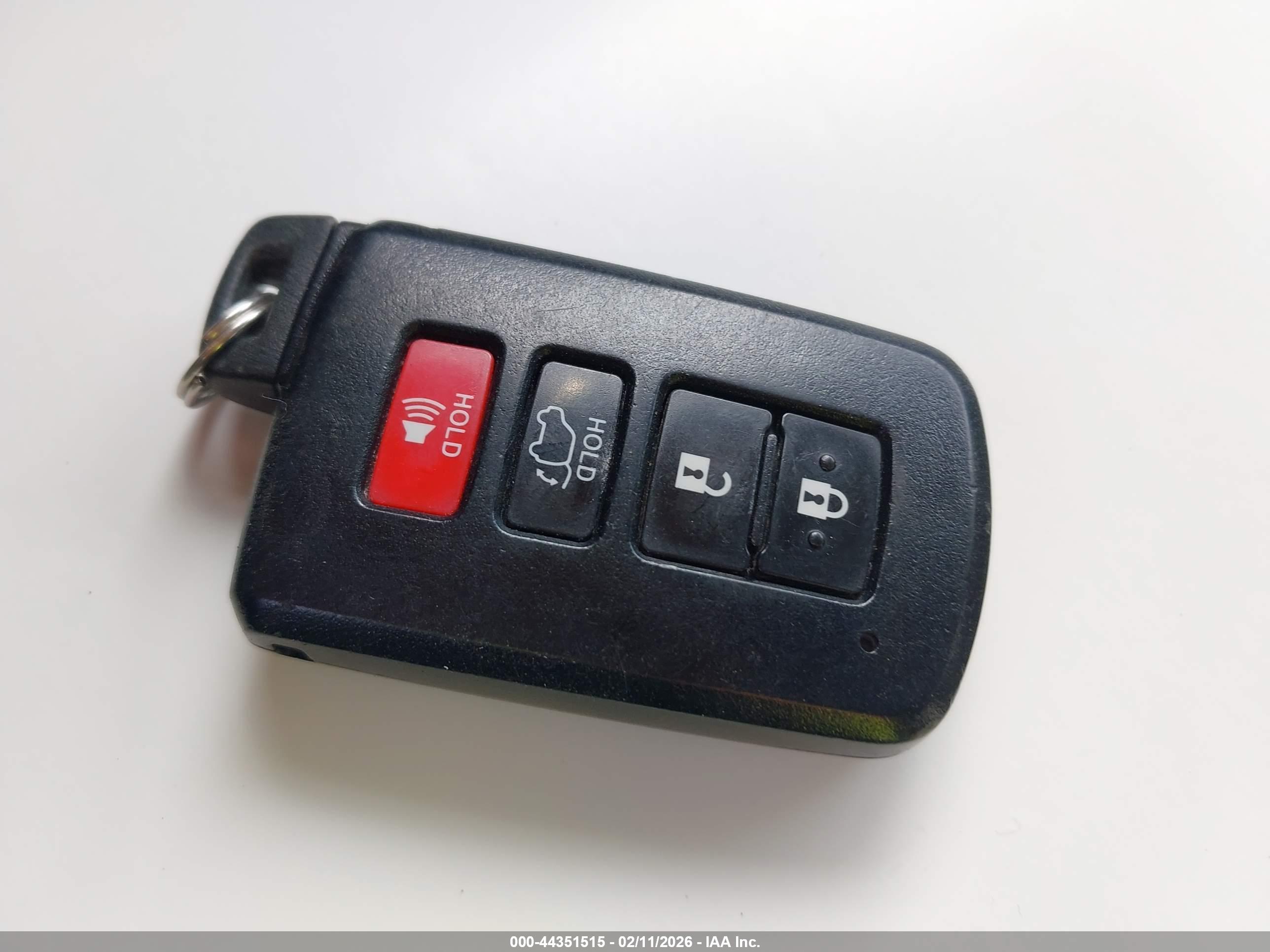 TOYOTA RAV4 image 11