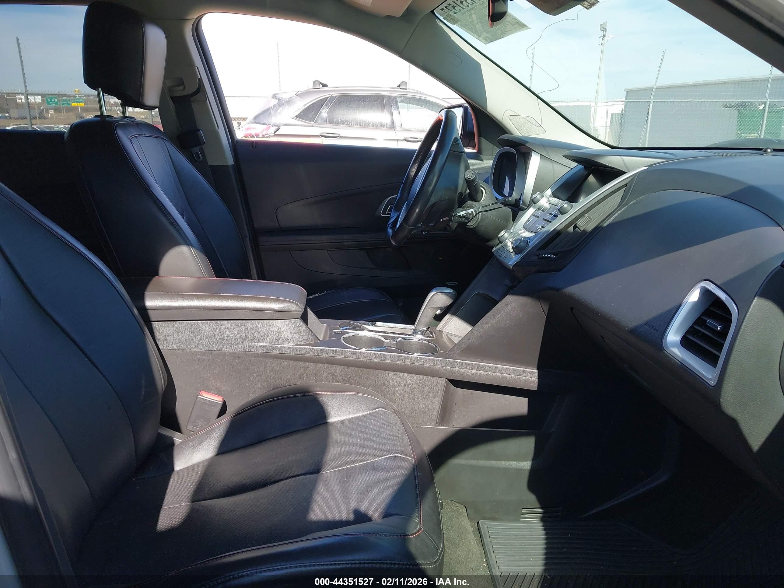 CHEVROLET EQUINOX image 5