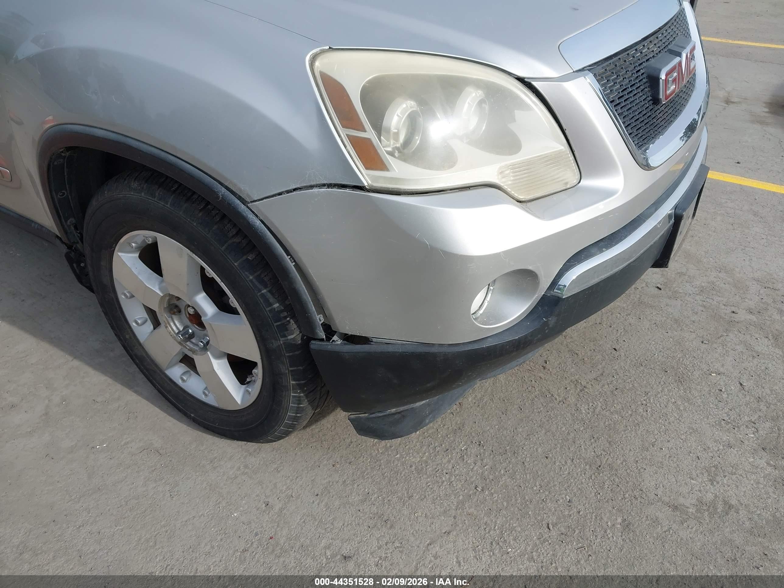GMC ACADIA image 6