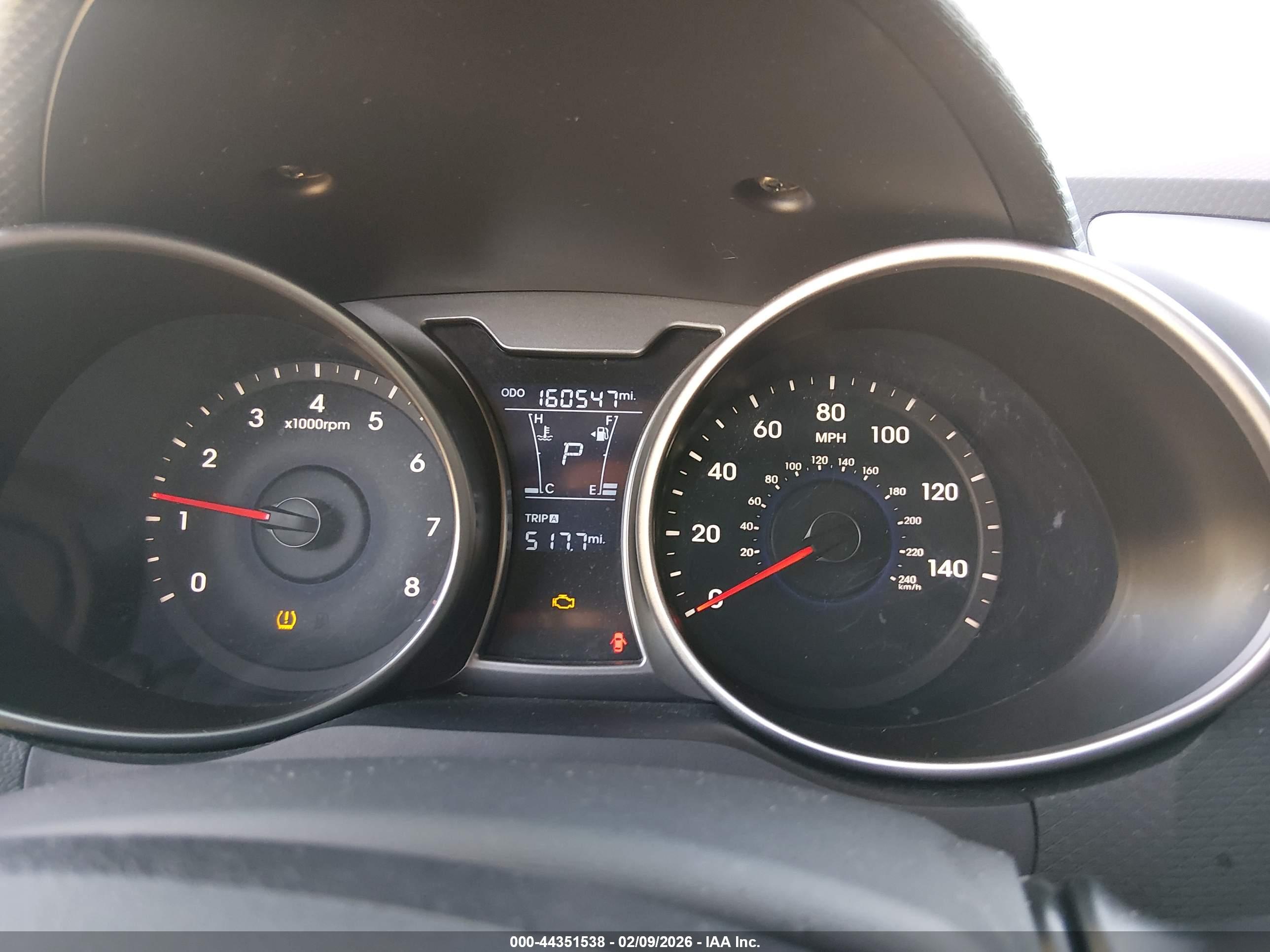 HYUNDAI VELOSTER image 7