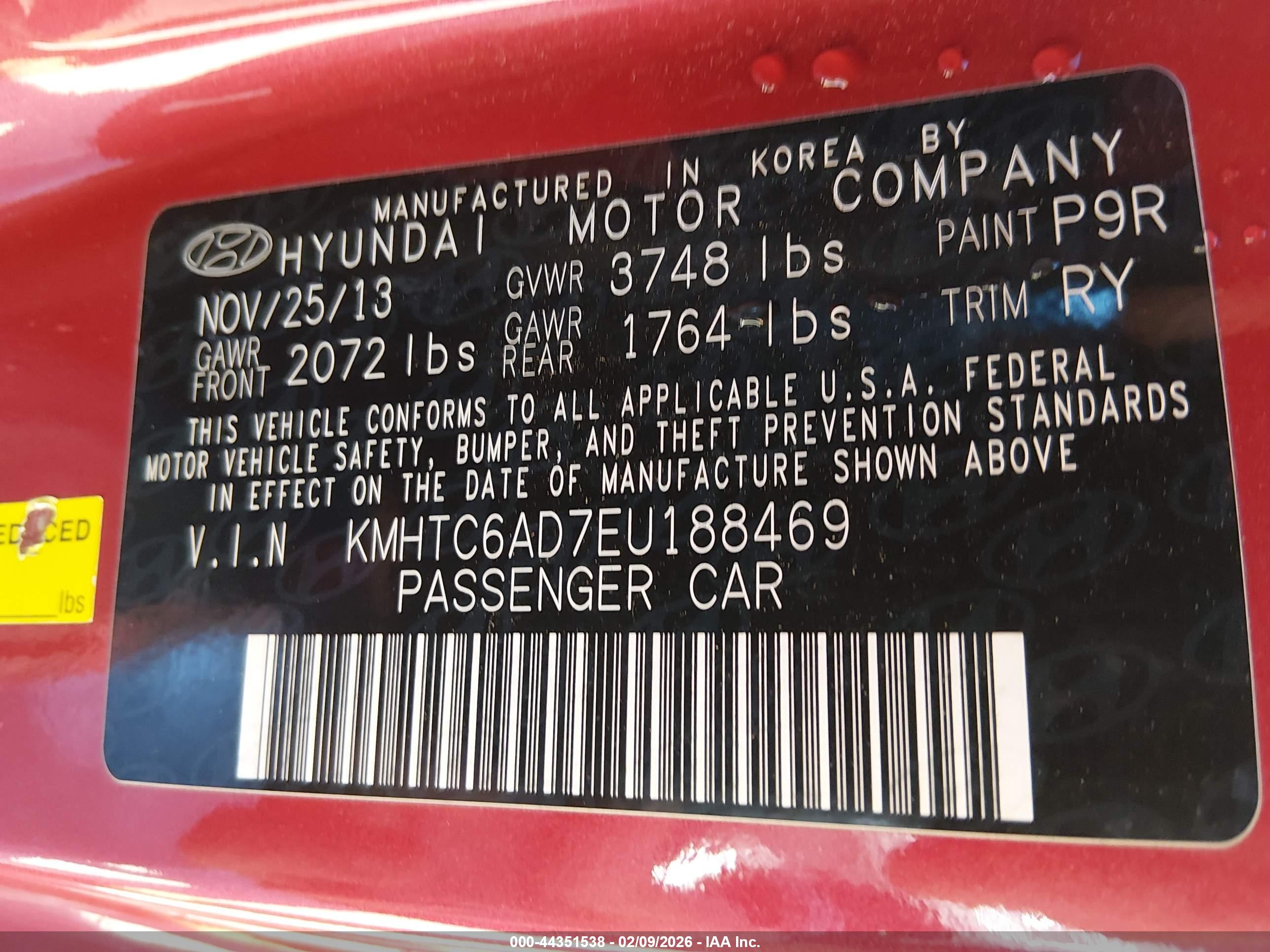 HYUNDAI VELOSTER image 9