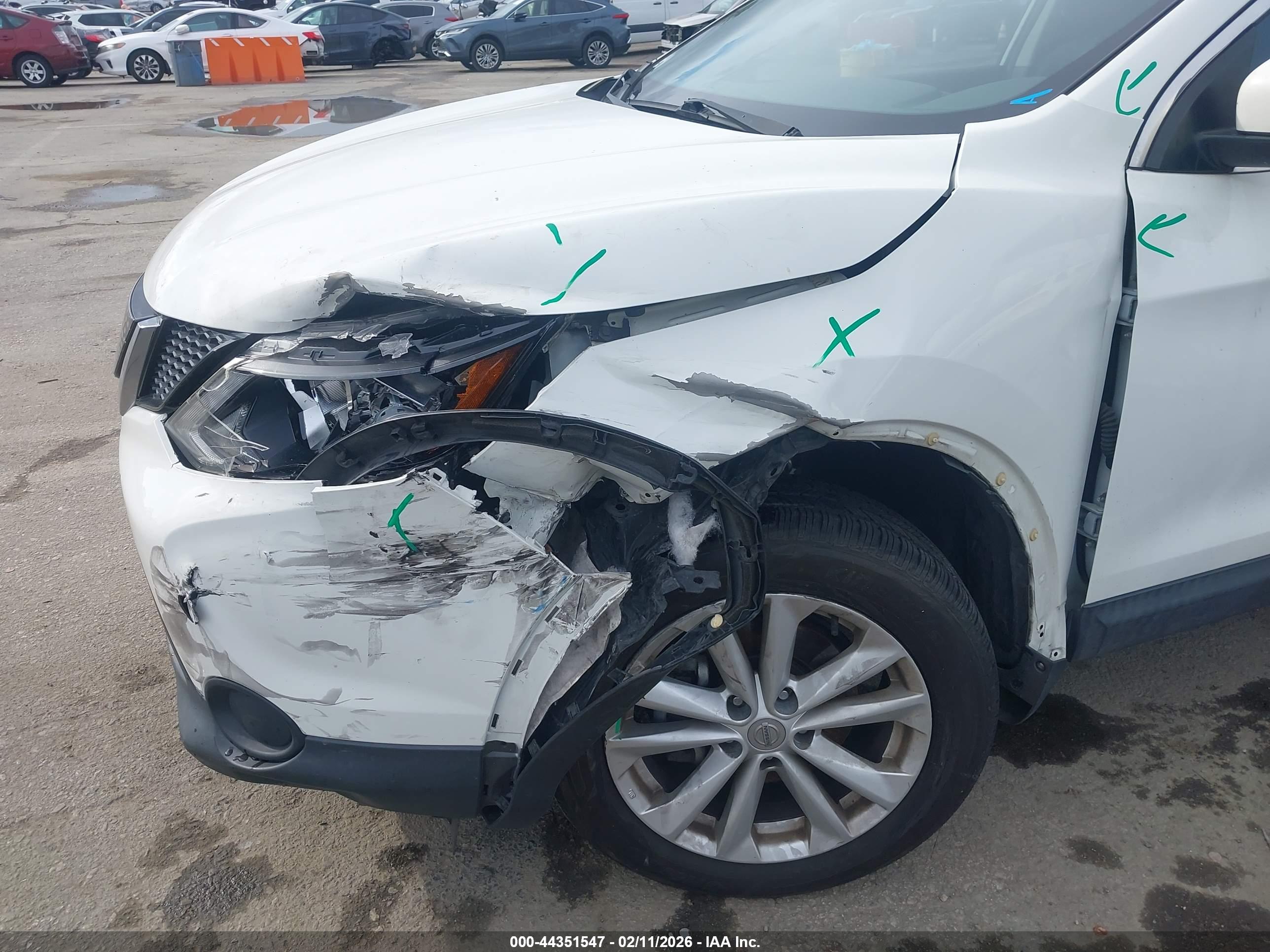 NISSAN ROGUE image 6