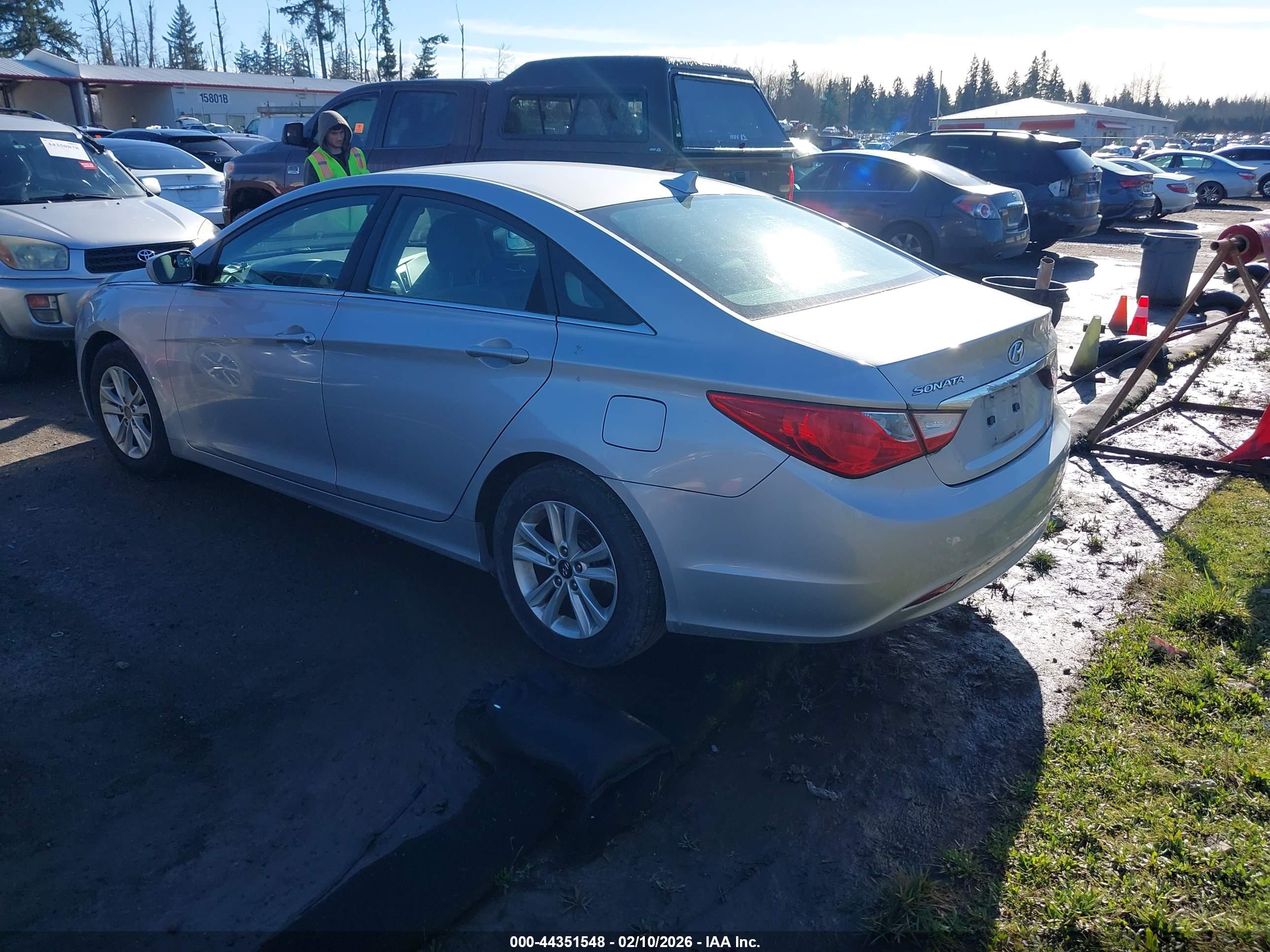 HYUNDAI SONATA image 3