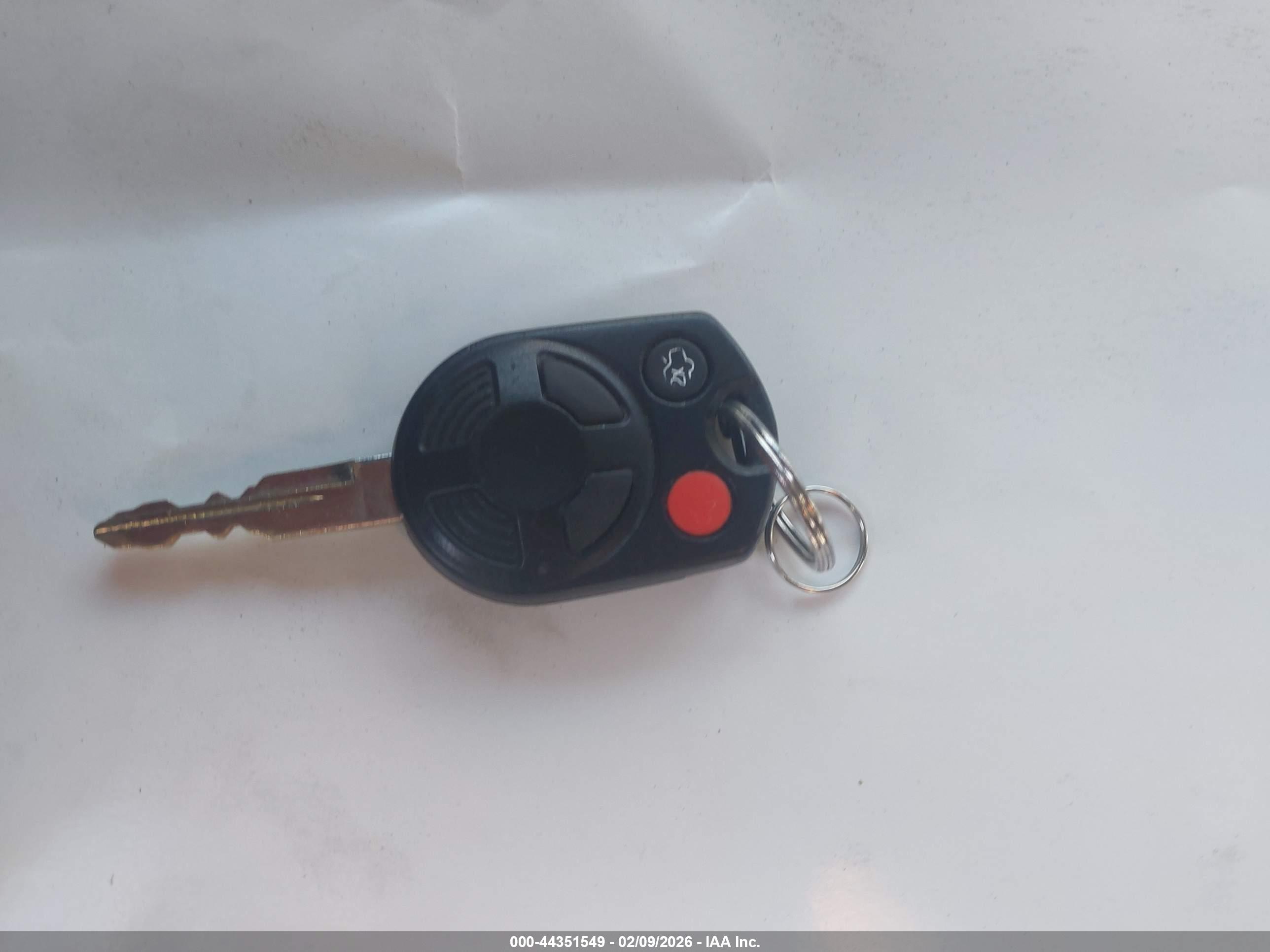 FORD FUSION image 11