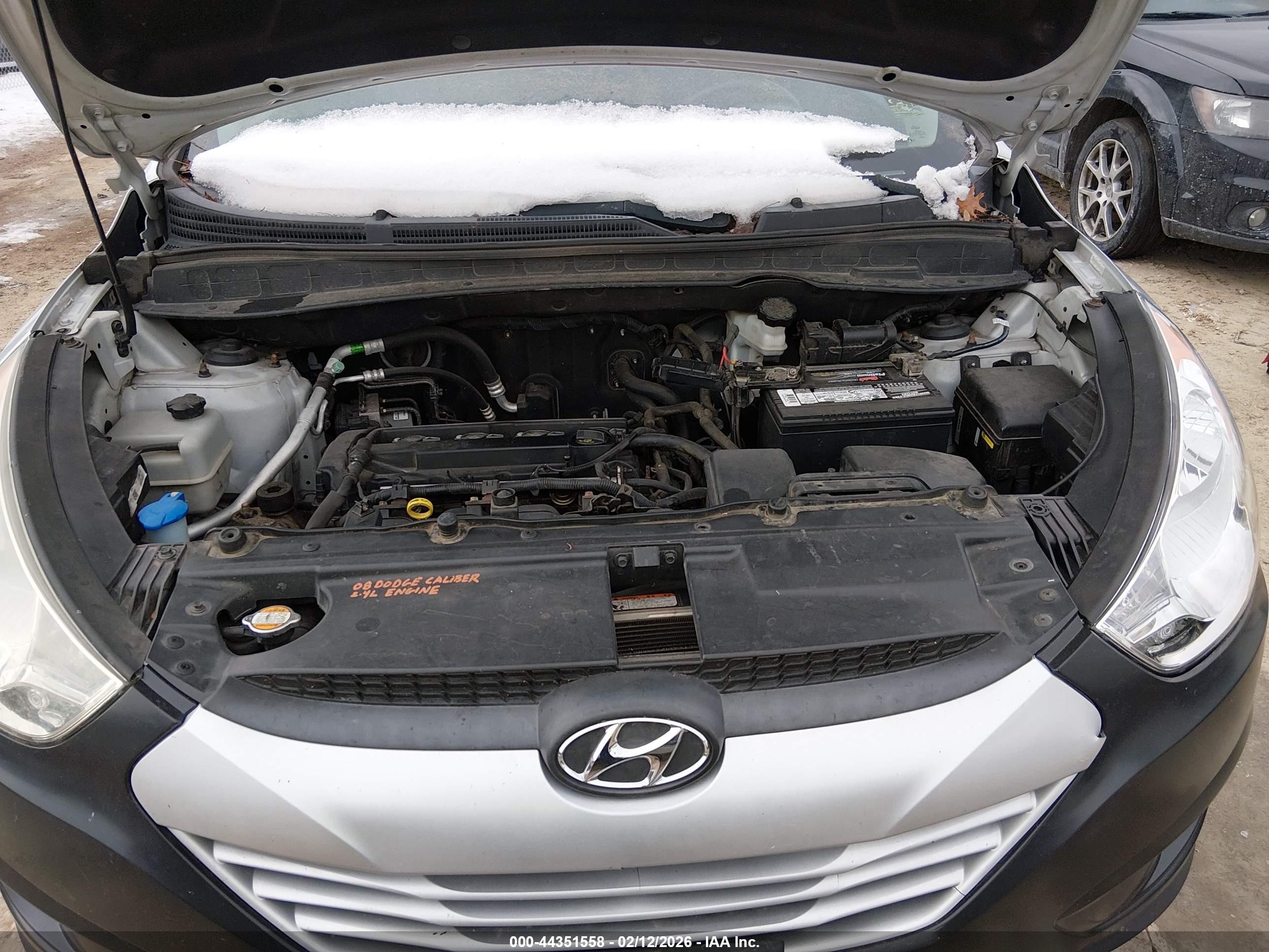 HYUNDAI TUCSON image 10