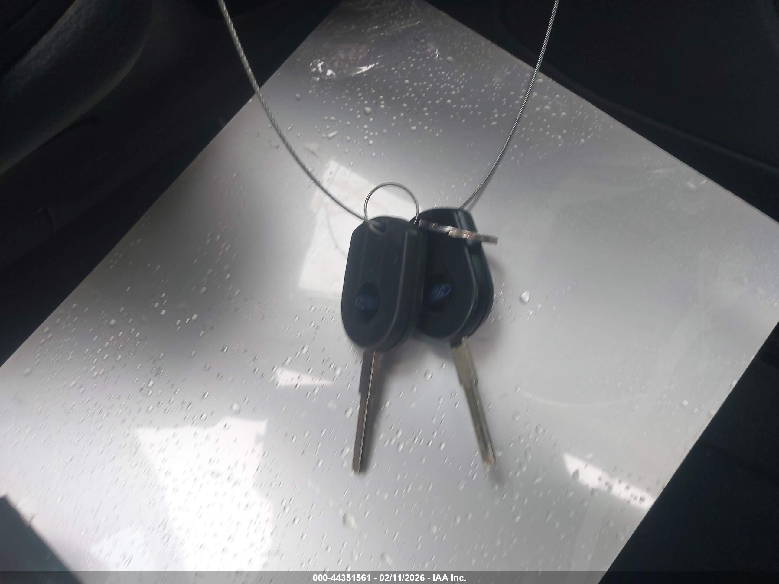 FORD ESCAPE image 11