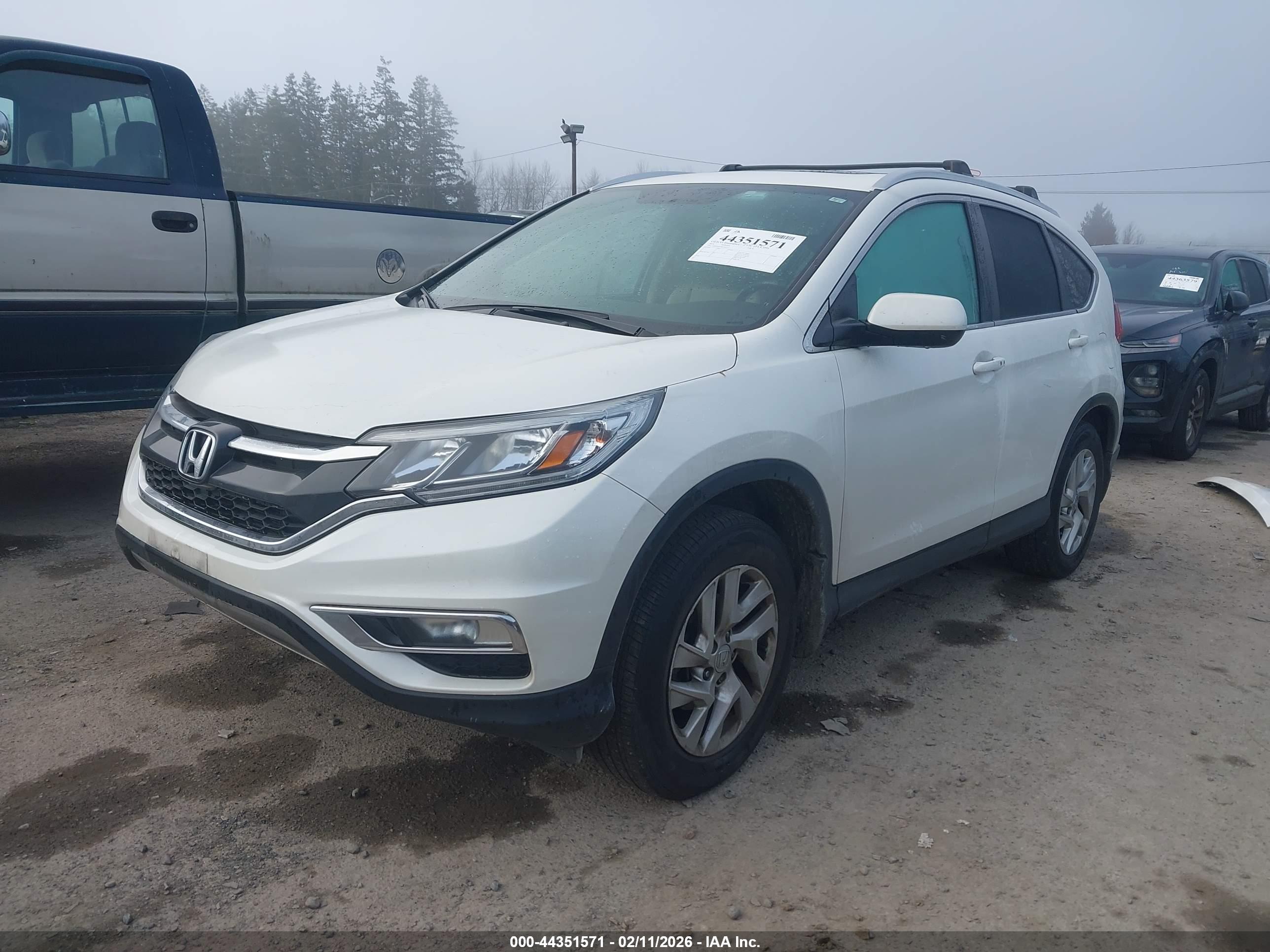HONDA CR-V image 2