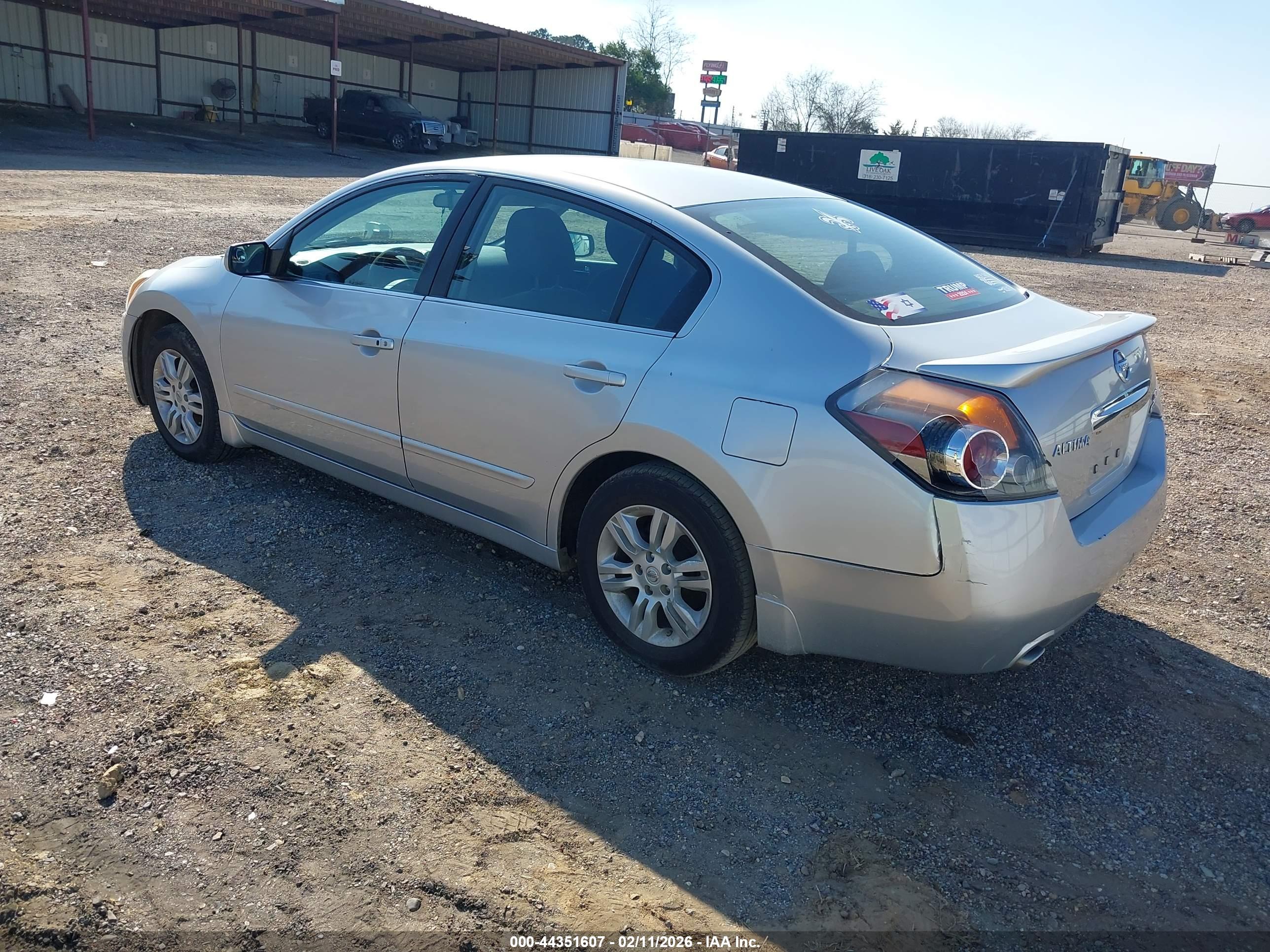 NISSAN ALTIMA image 3