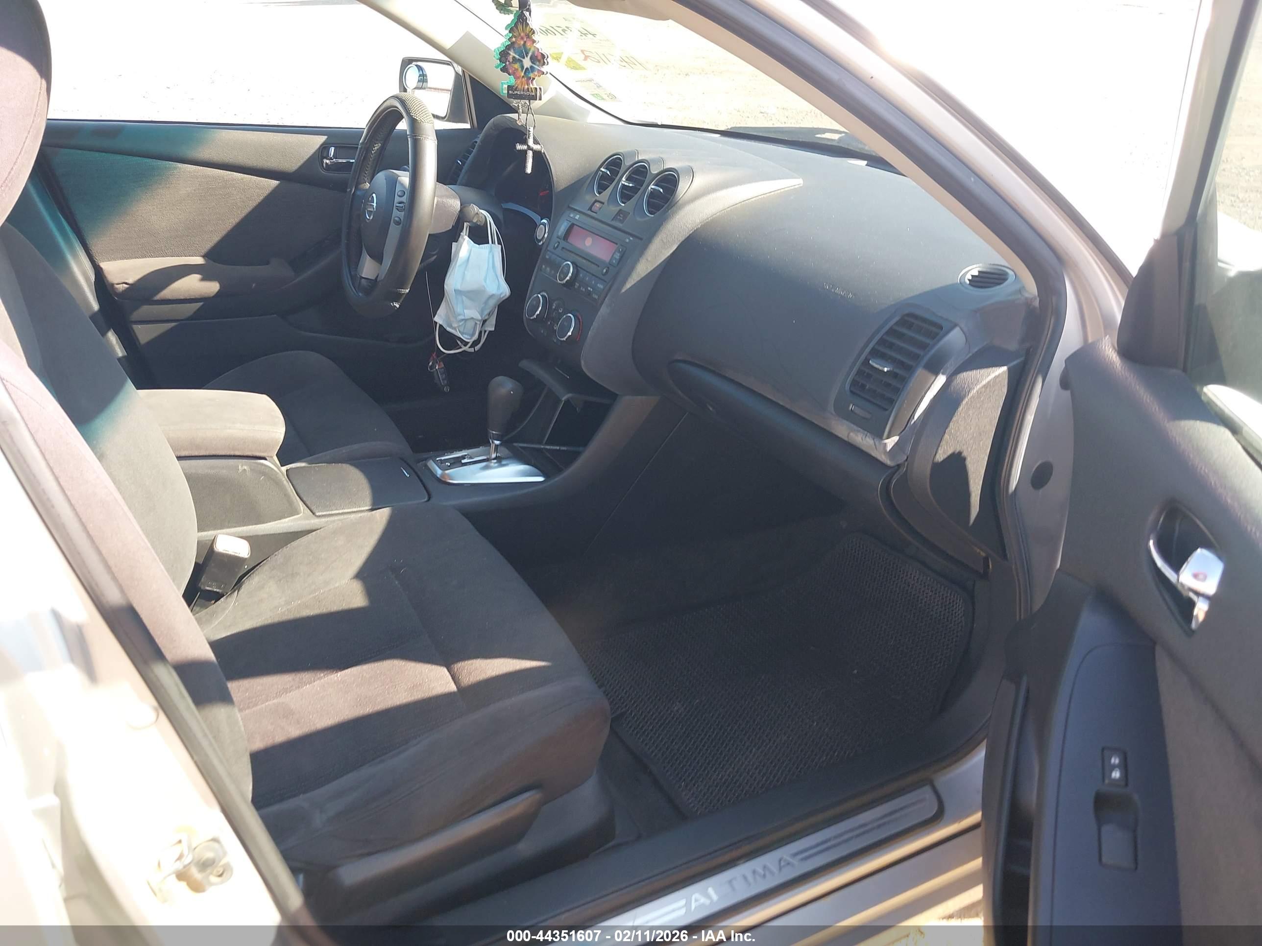 NISSAN ALTIMA image 5