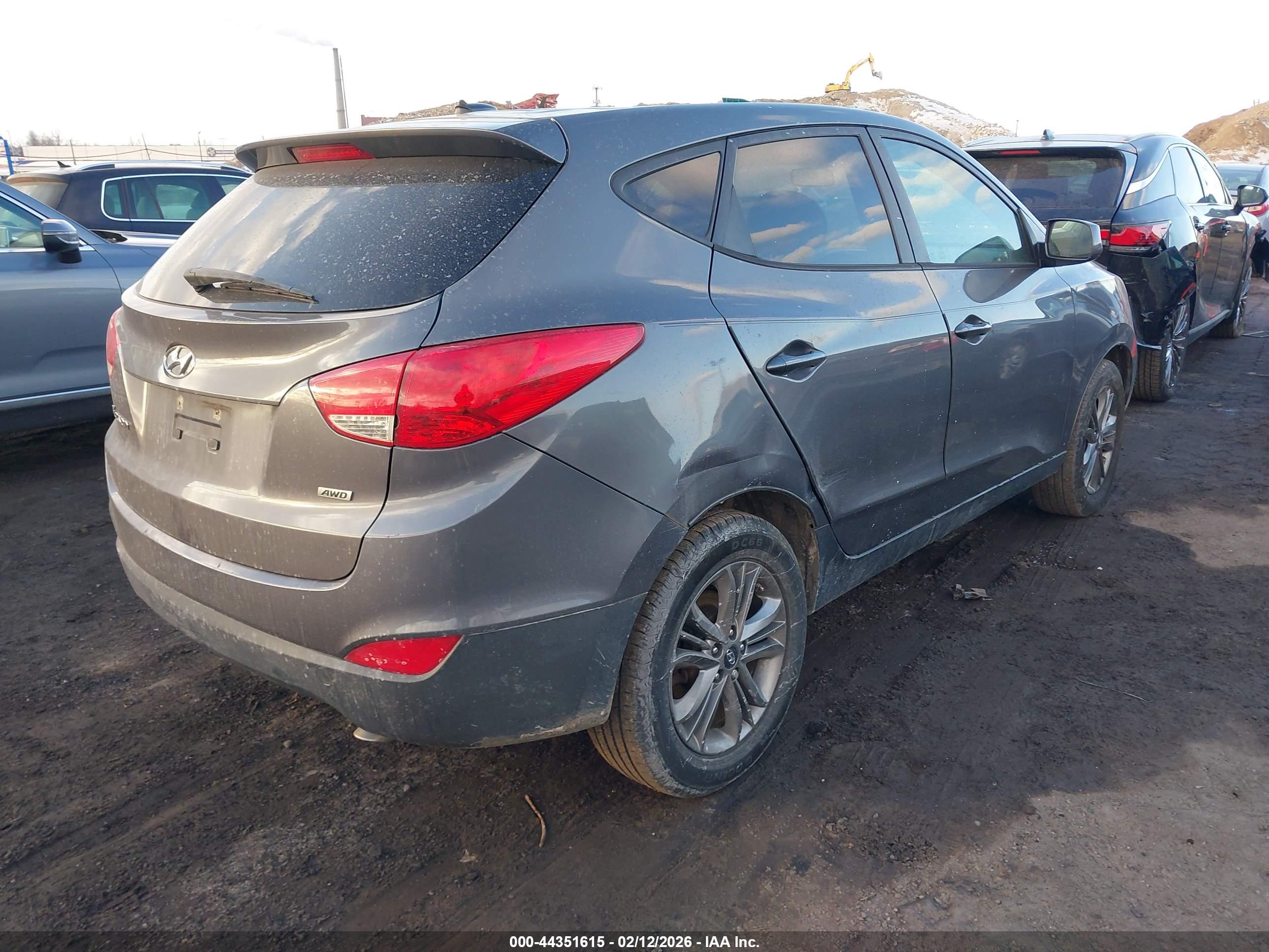 HYUNDAI TUCSON image 4