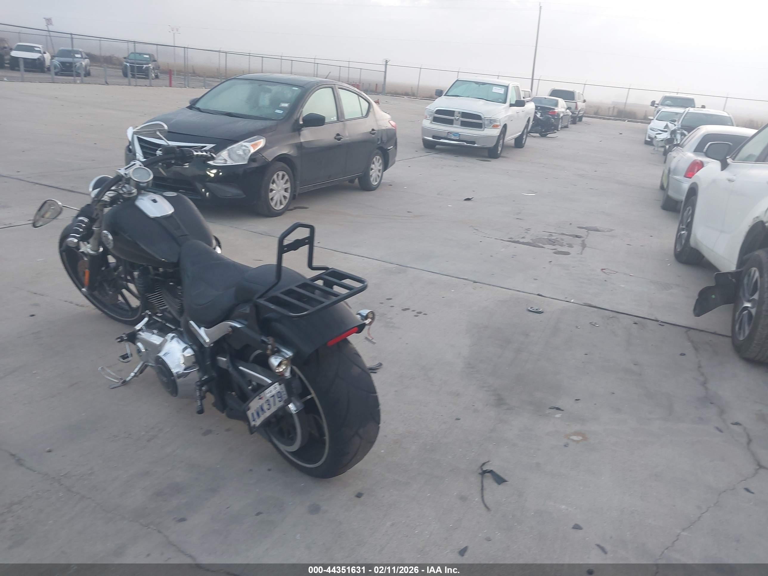 HARLEY-DAVIDSON FXSB image 3