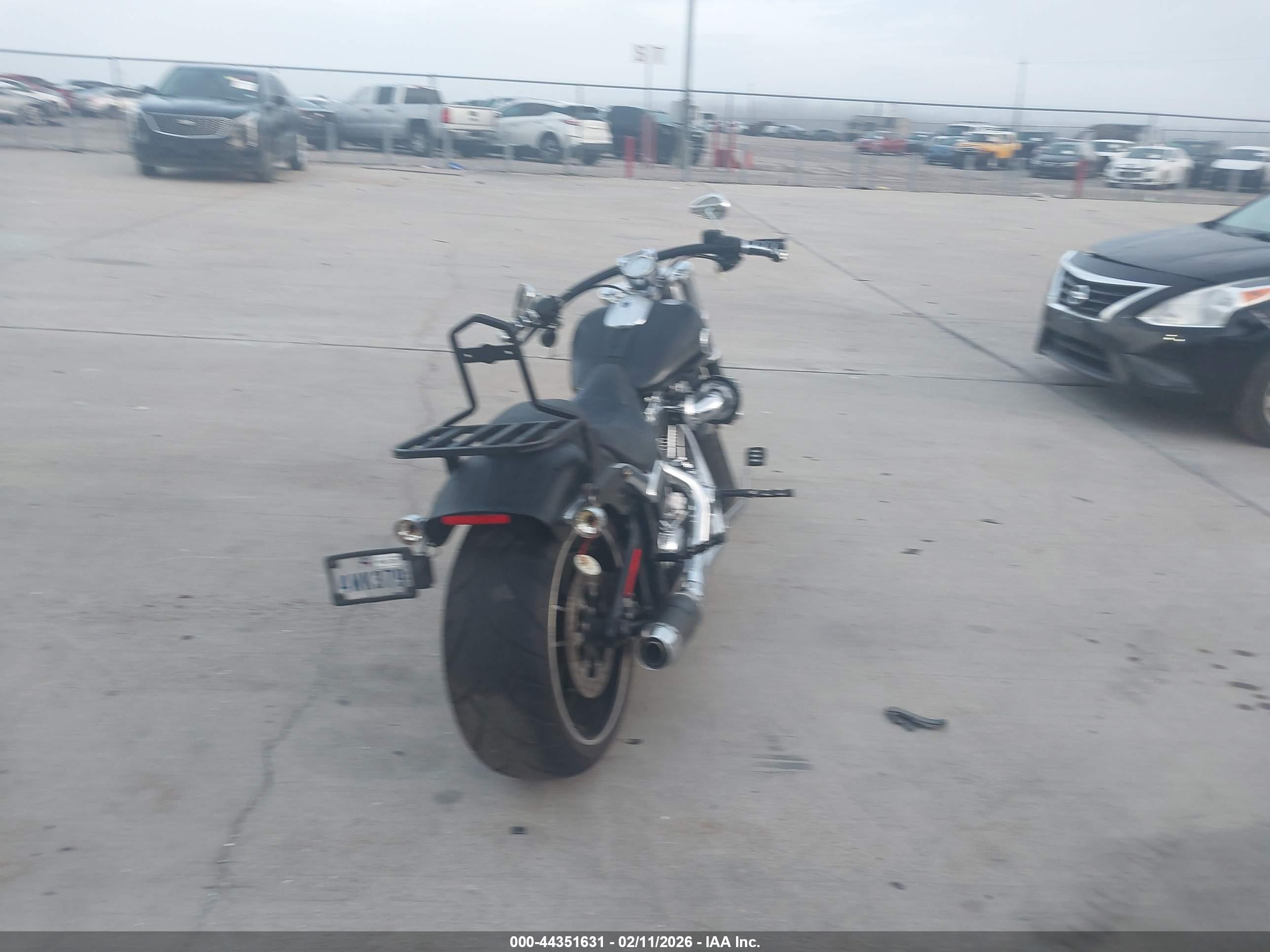 HARLEY-DAVIDSON FXSB image 6