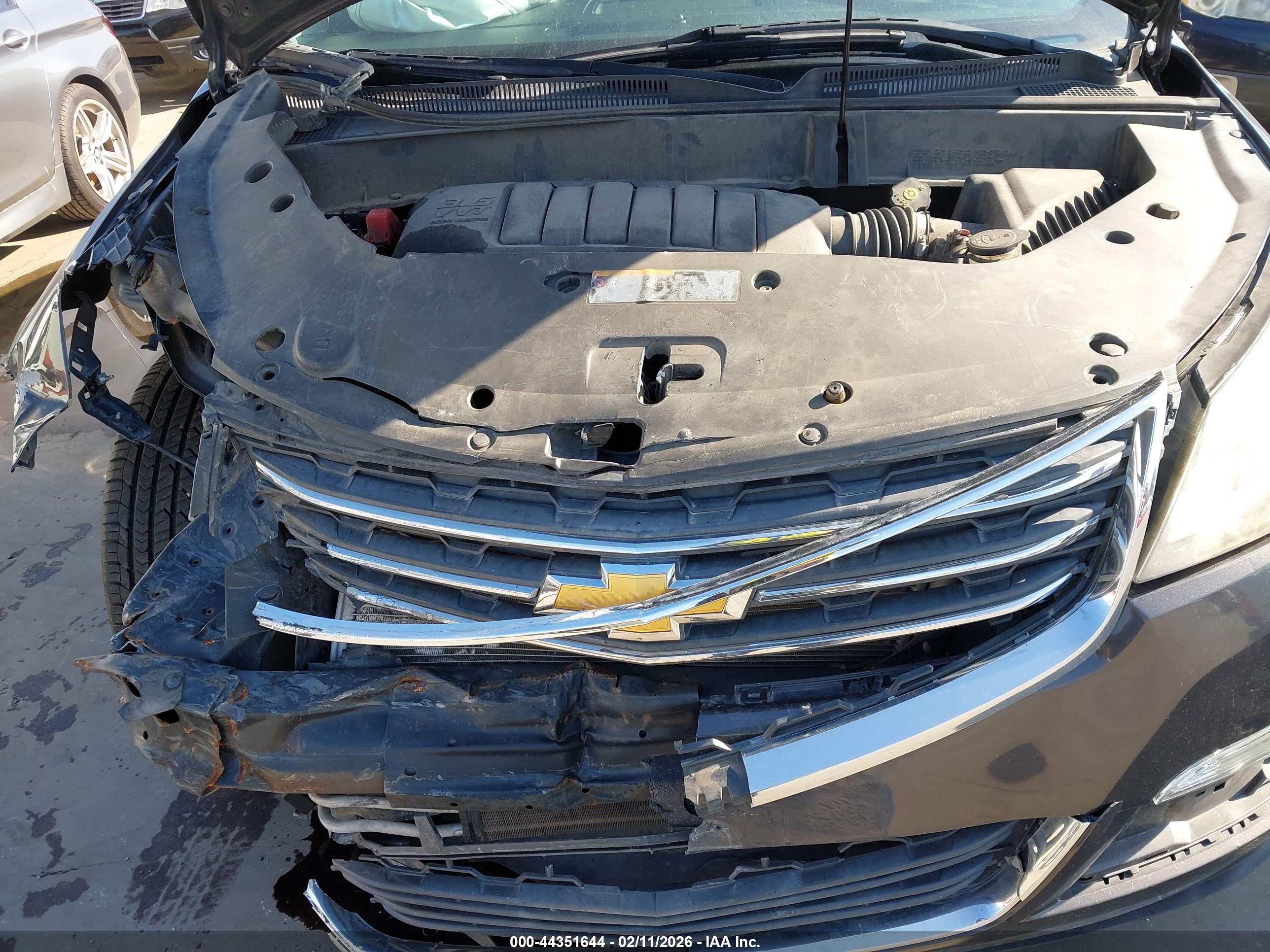 CHEVROLET TRAVERSE image 10