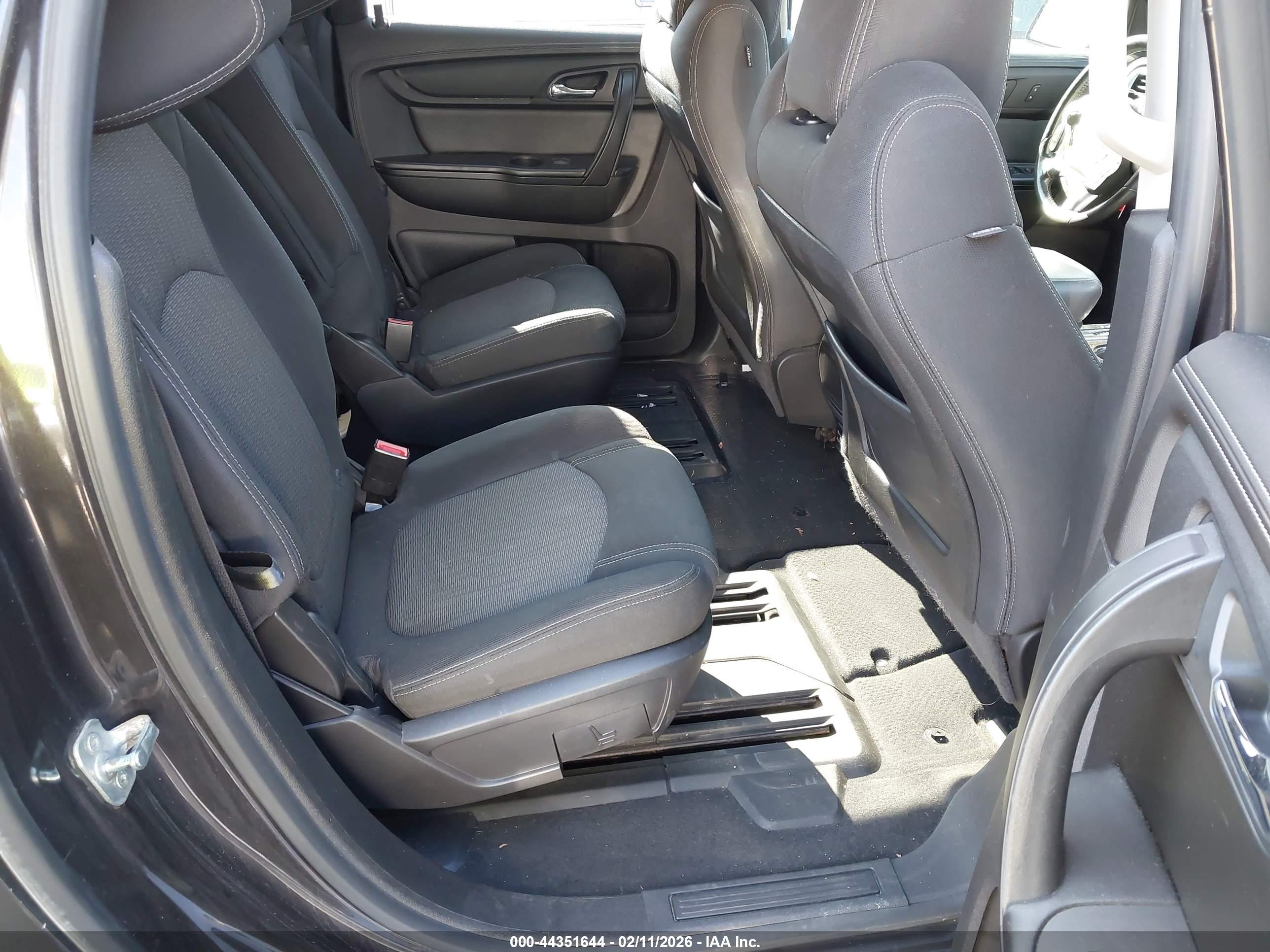 CHEVROLET TRAVERSE image 8