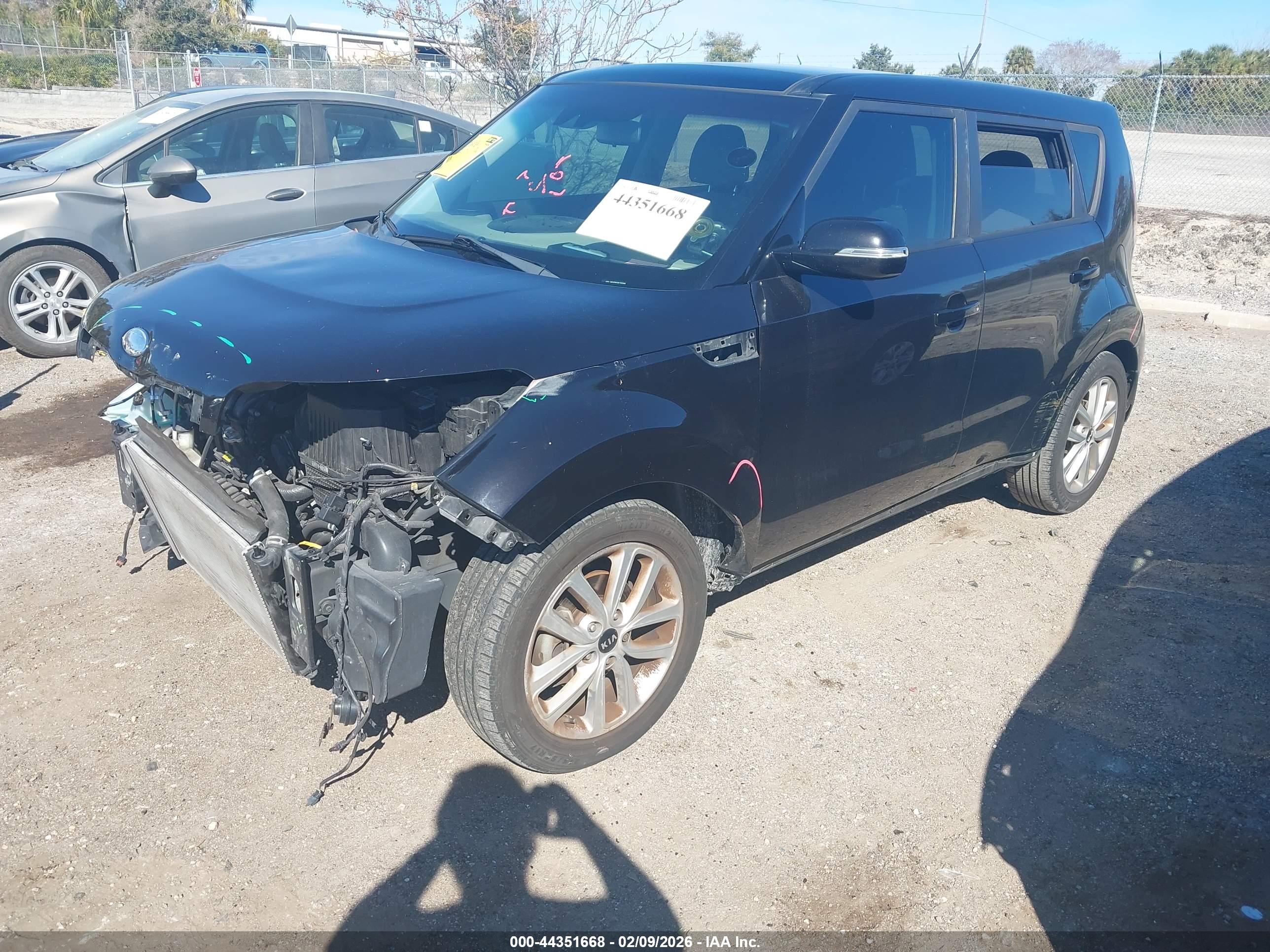 KIA SOUL image 2