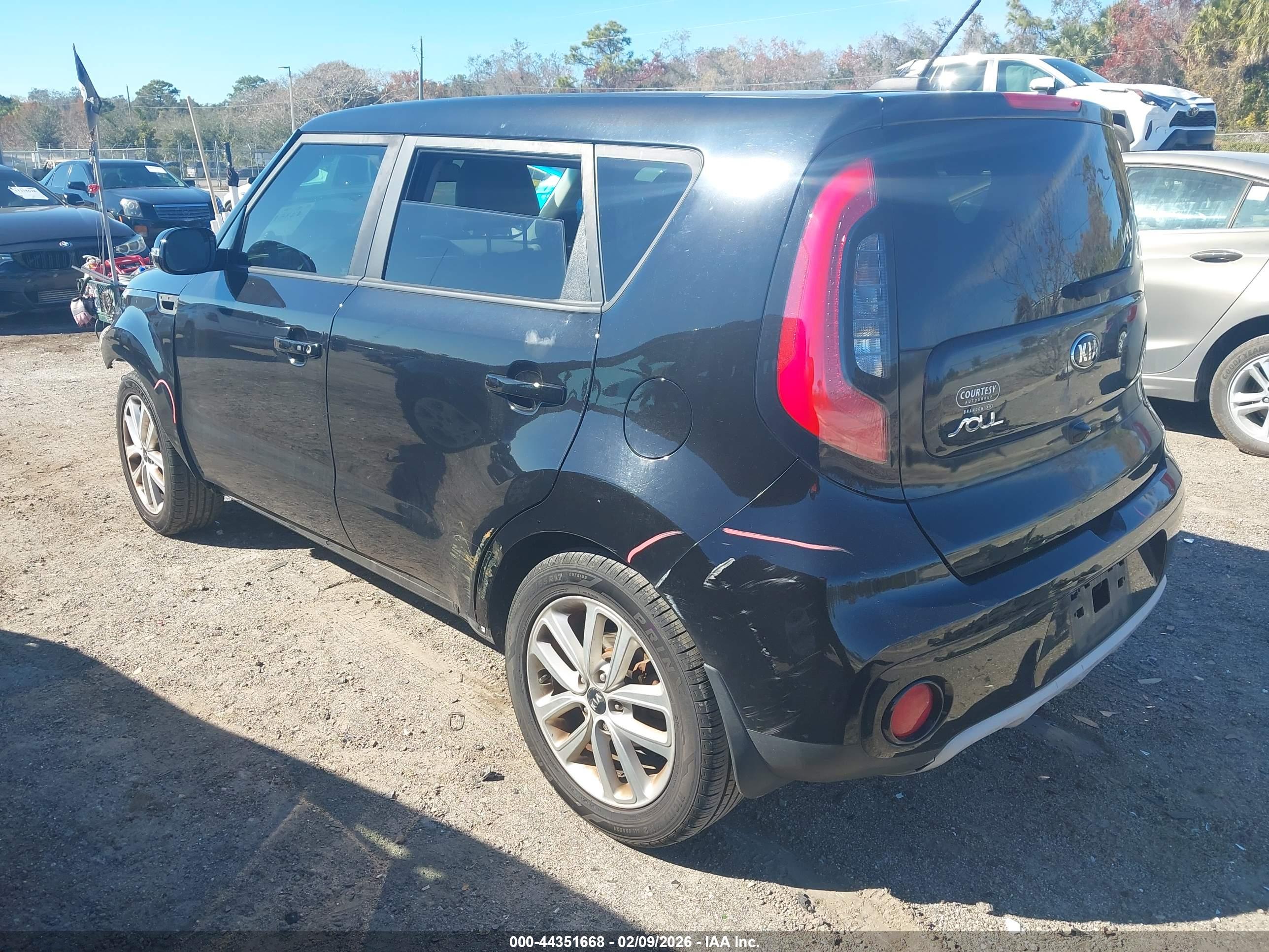 KIA SOUL image 3