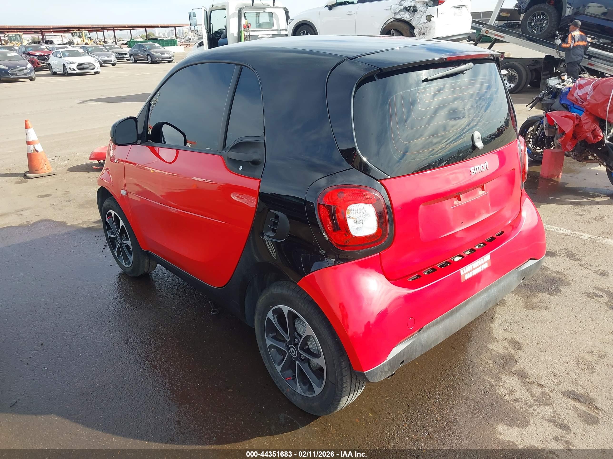 SMART FORTWO image 3