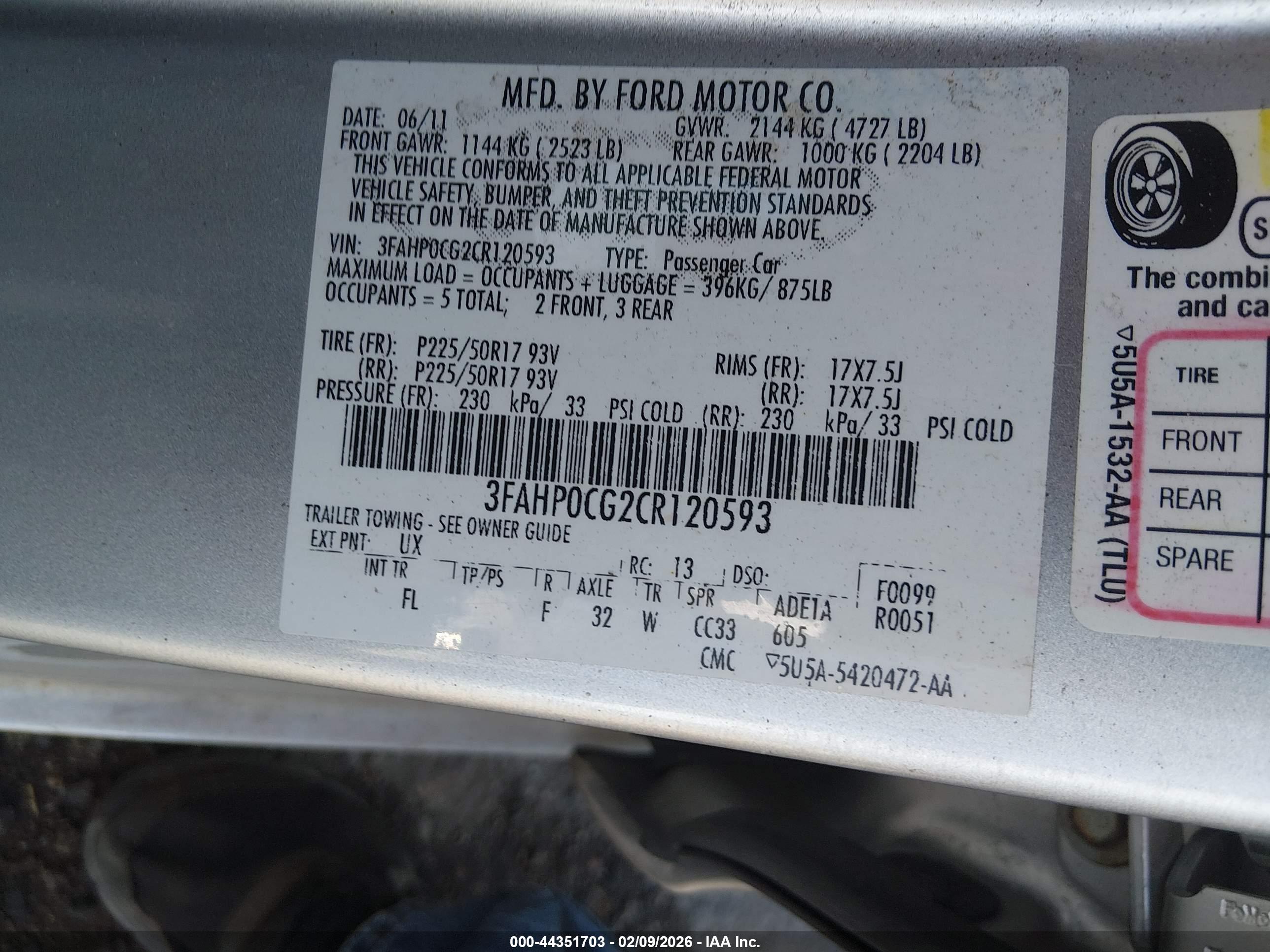 FORD FUSION image 9