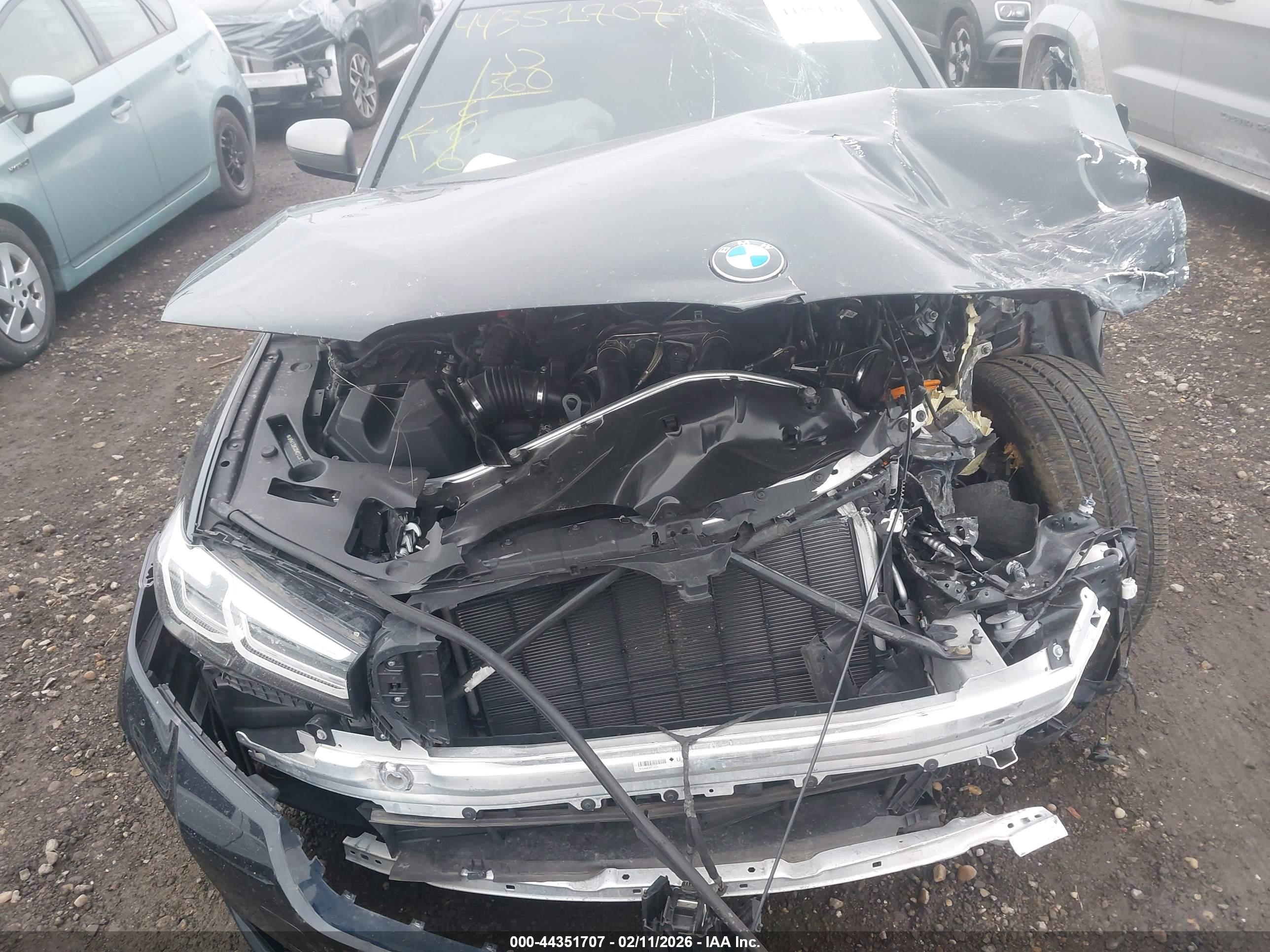 BMW M550I image 10
