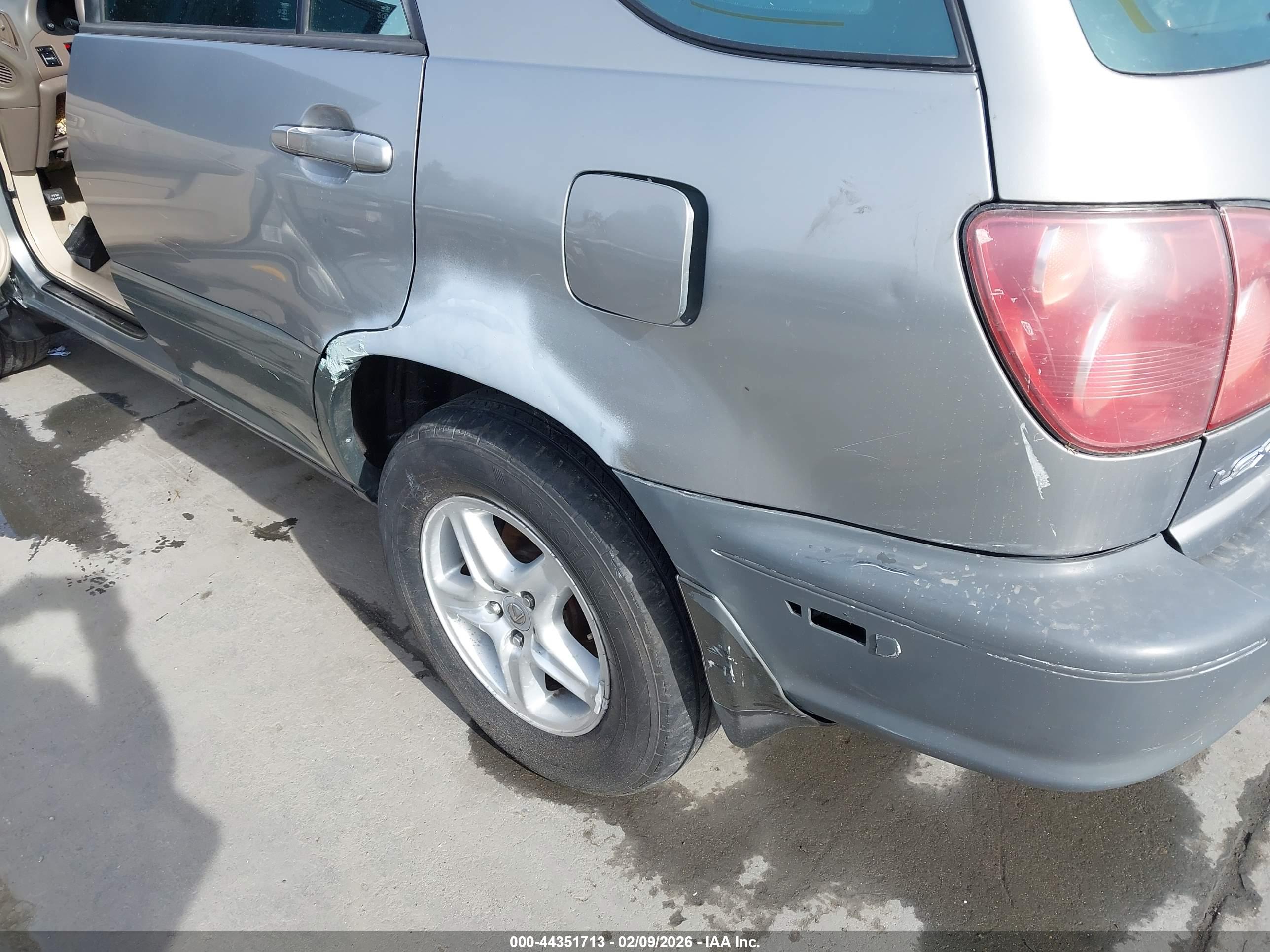 LEXUS RX image 6