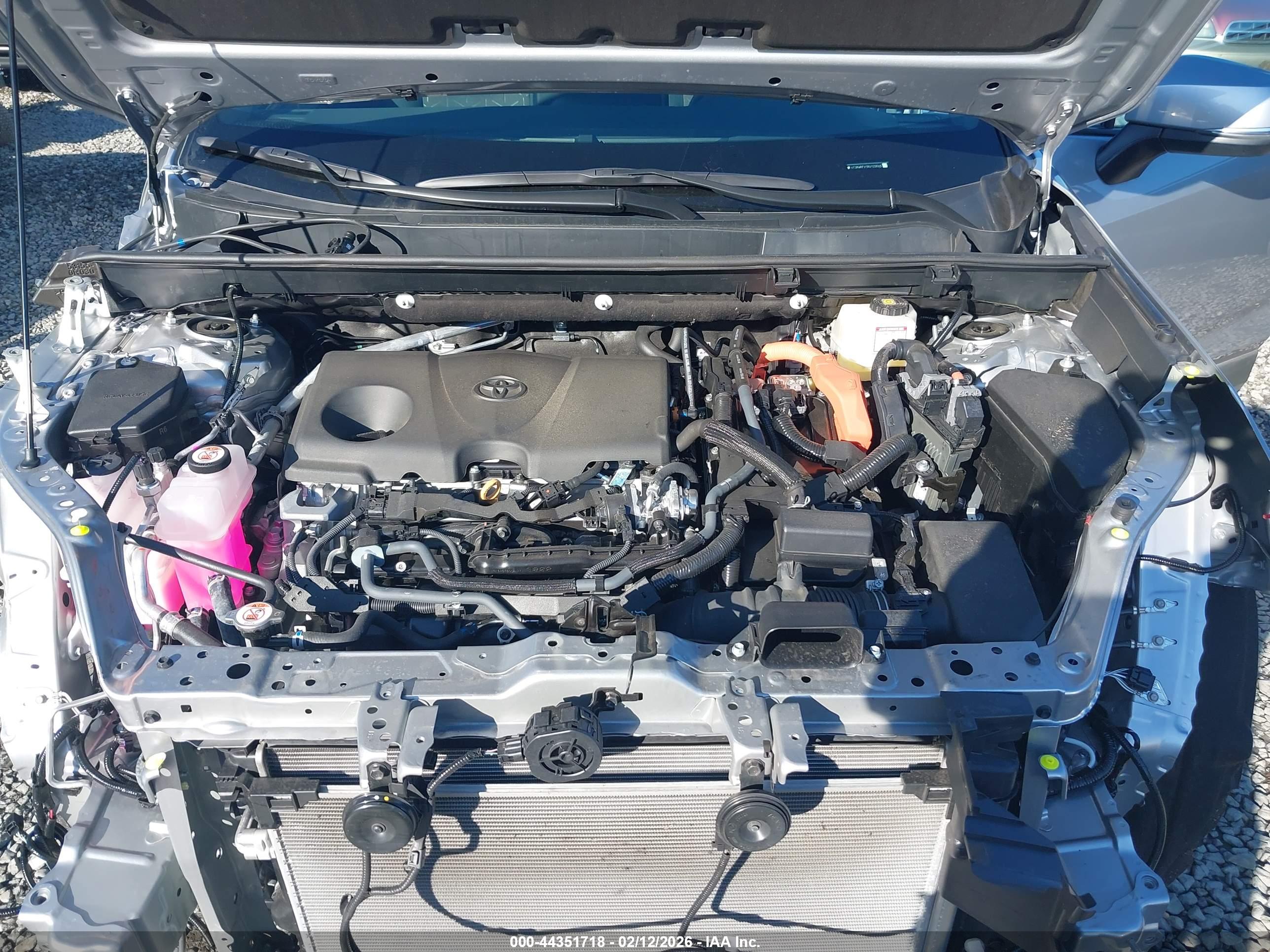 TOYOTA RAV4 image 10