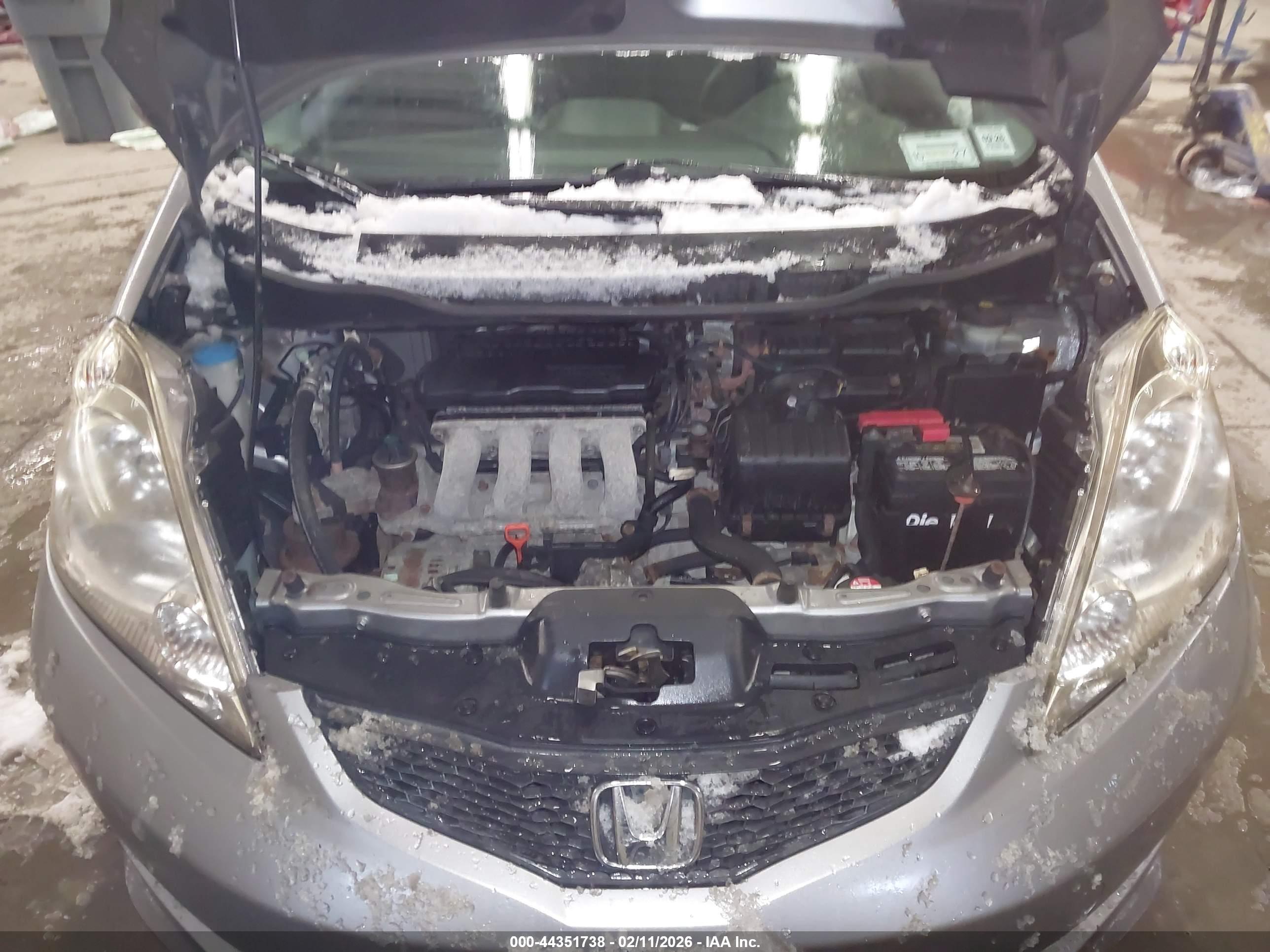 HONDA FIT image 10