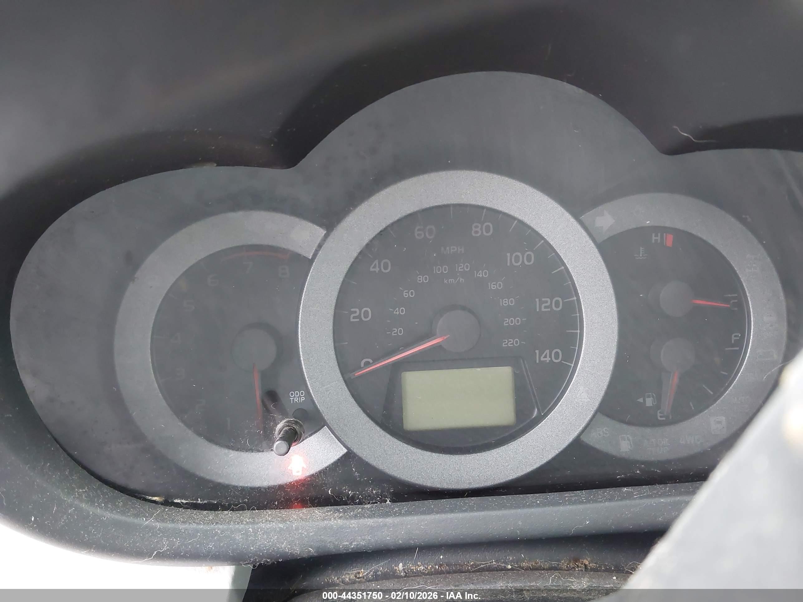 TOYOTA RAV4 image 7