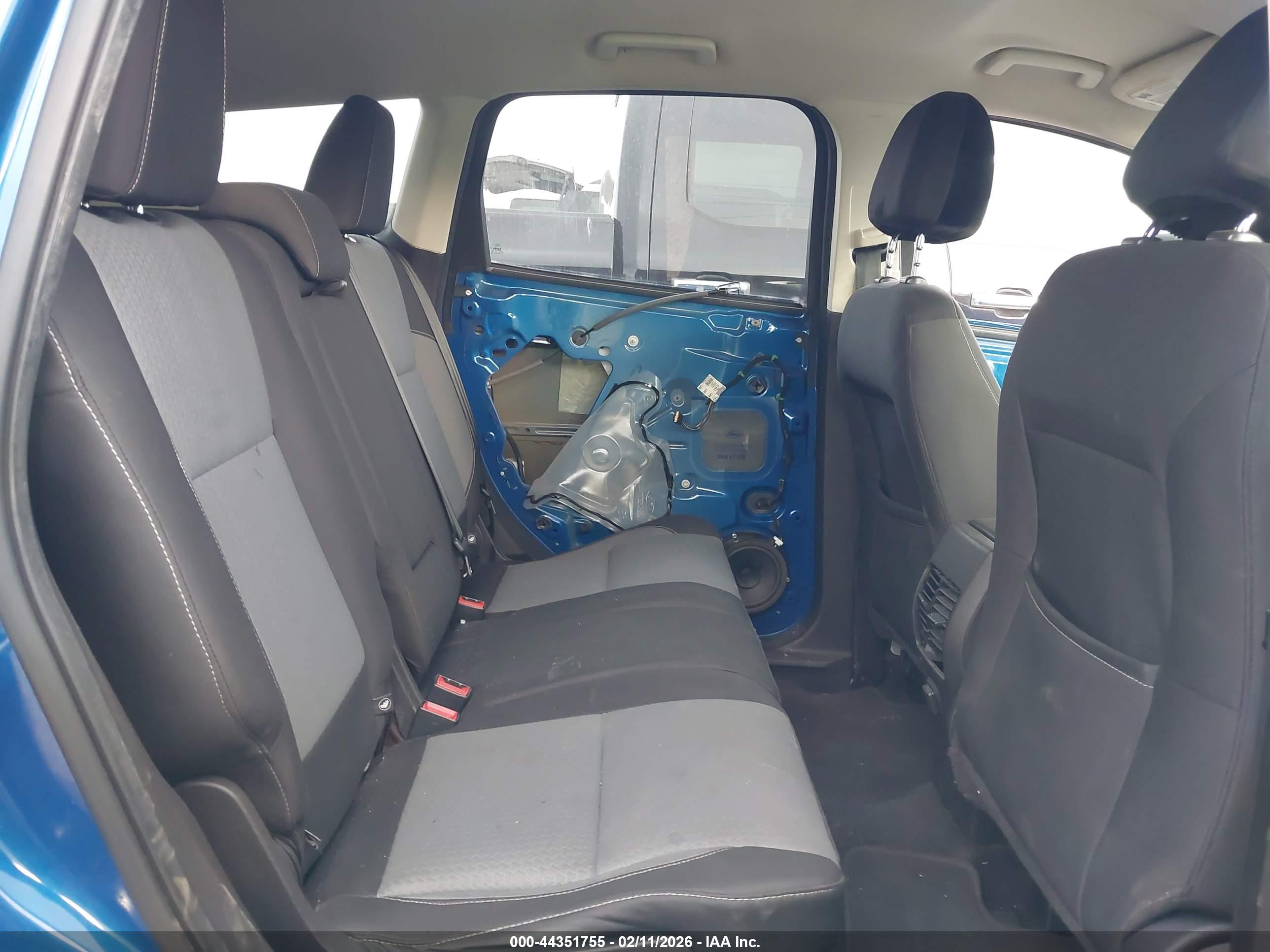 FORD ESCAPE image 8