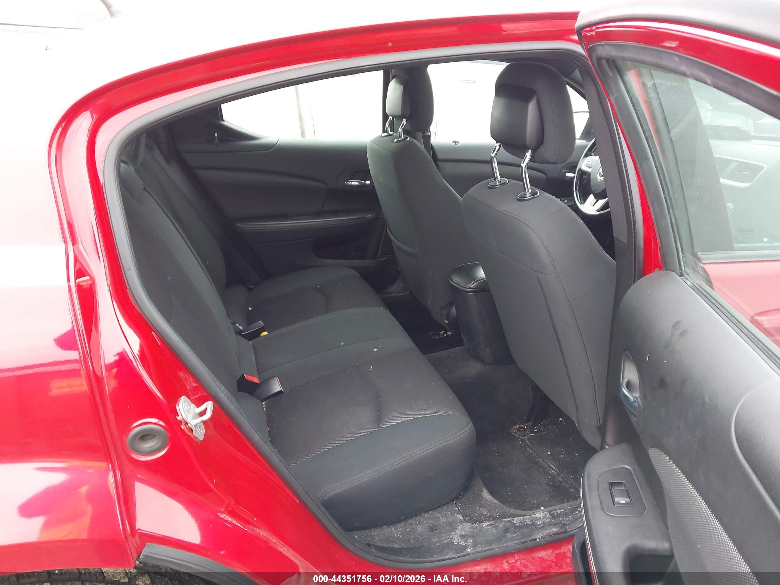 DODGE AVENGER image 8