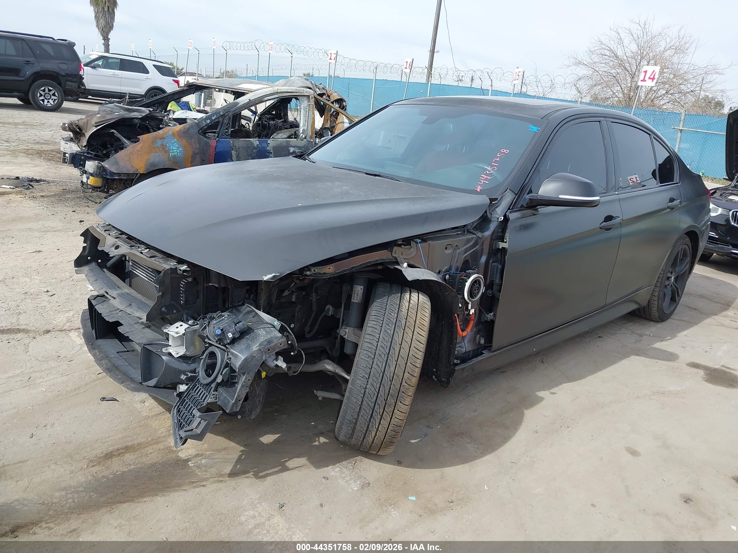 BMW 330E image 2
