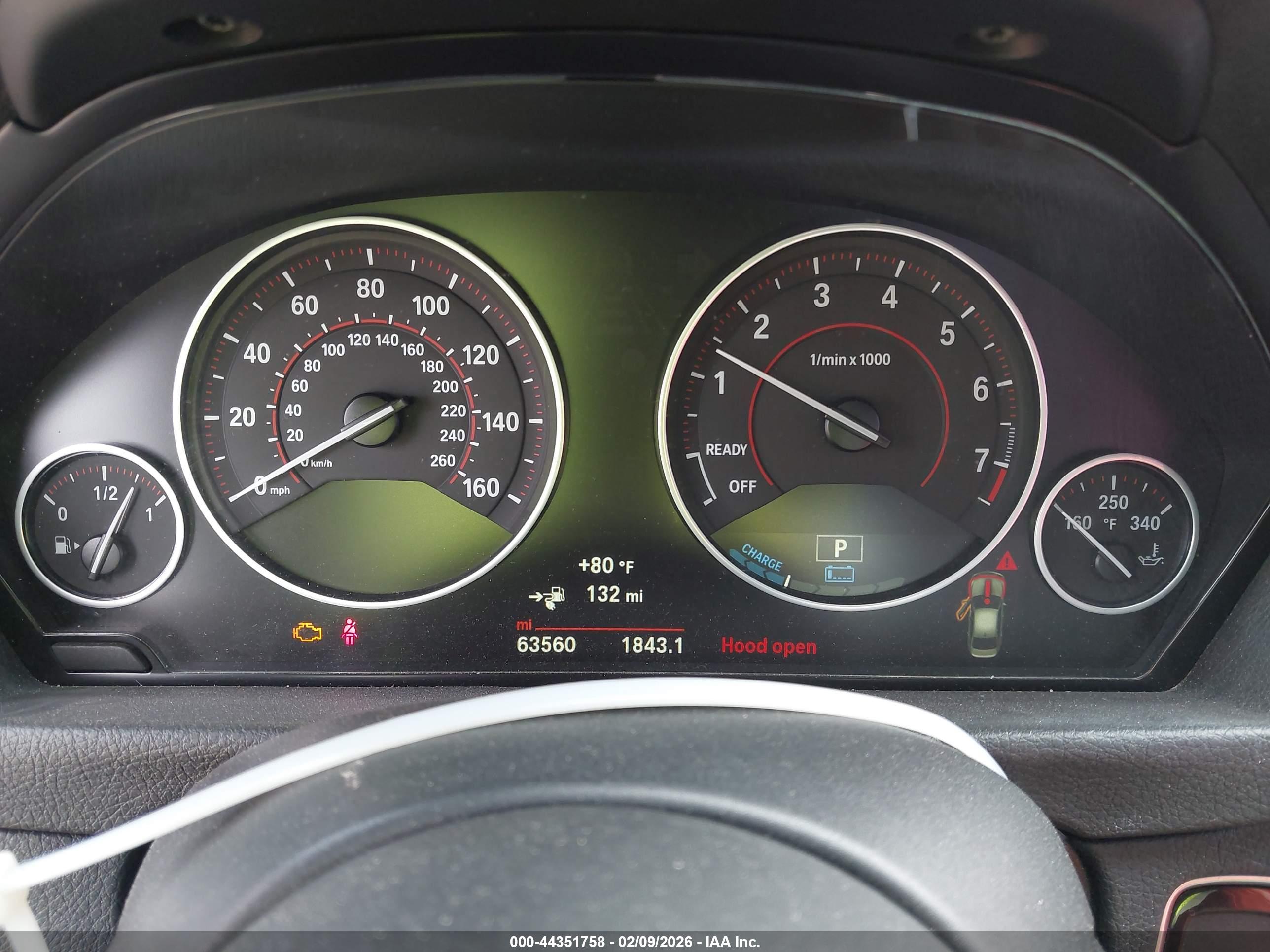 BMW 330E image 7
