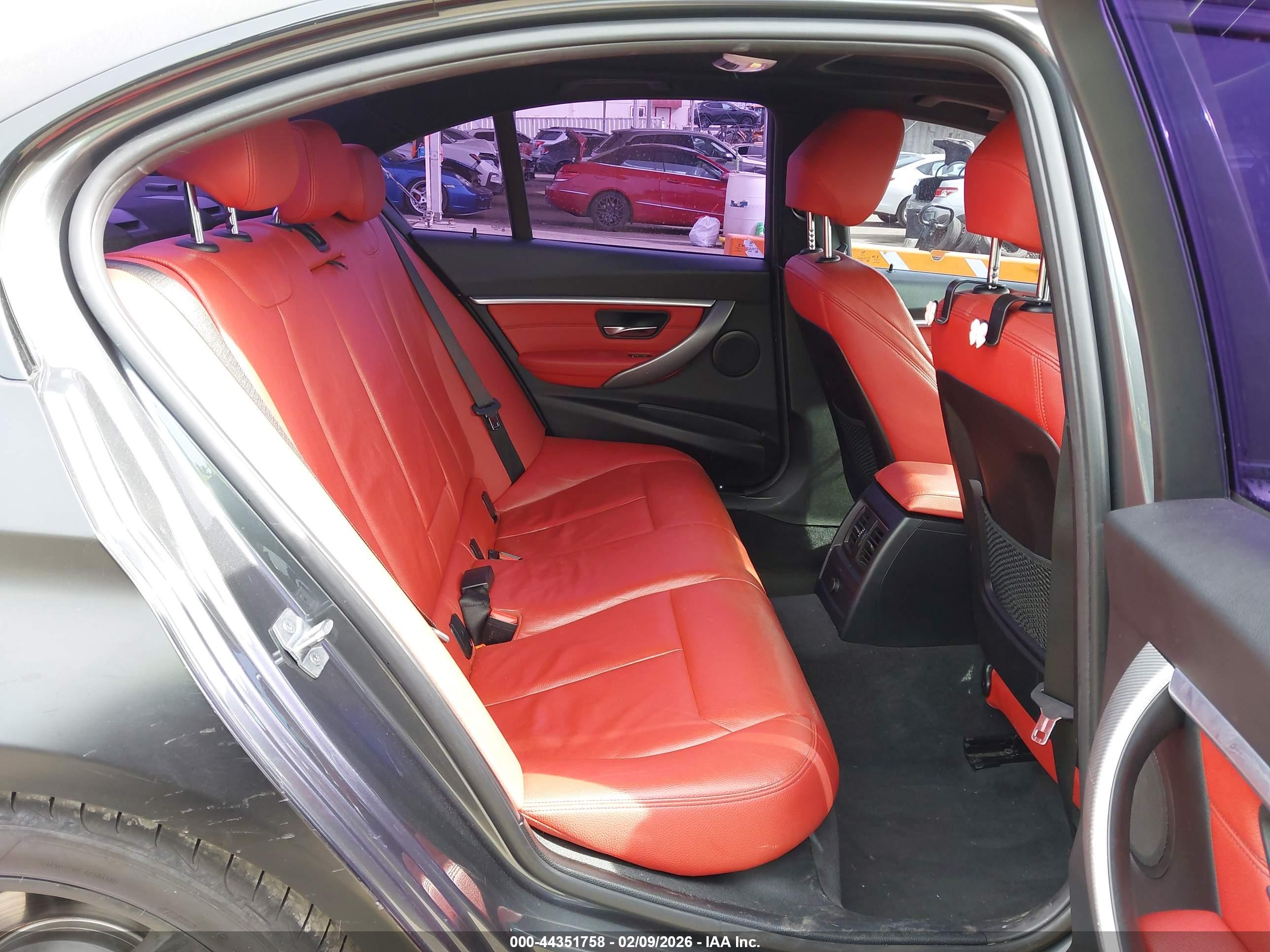 BMW 330E image 8