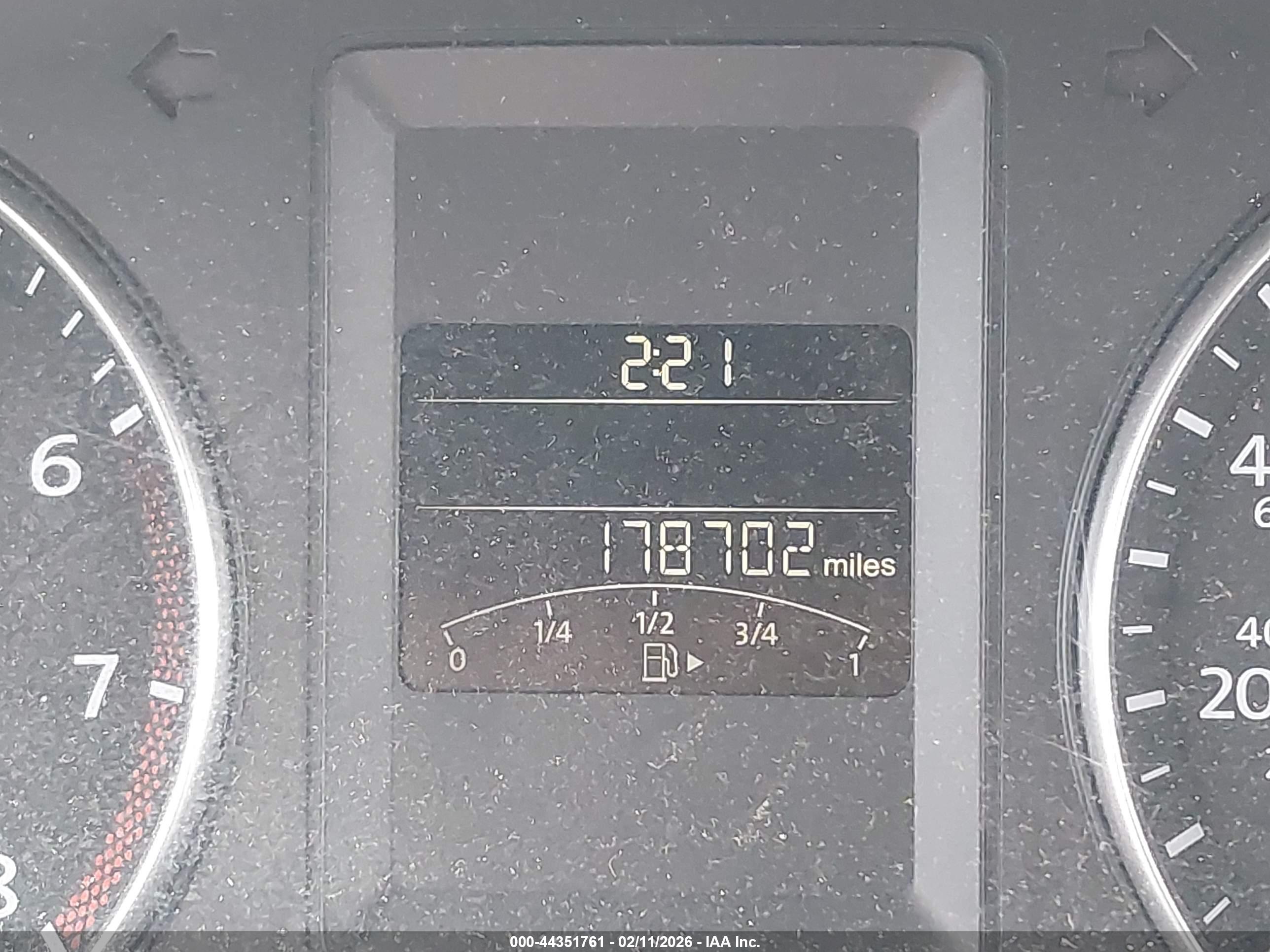 VOLKSWAGEN JETTA image 7