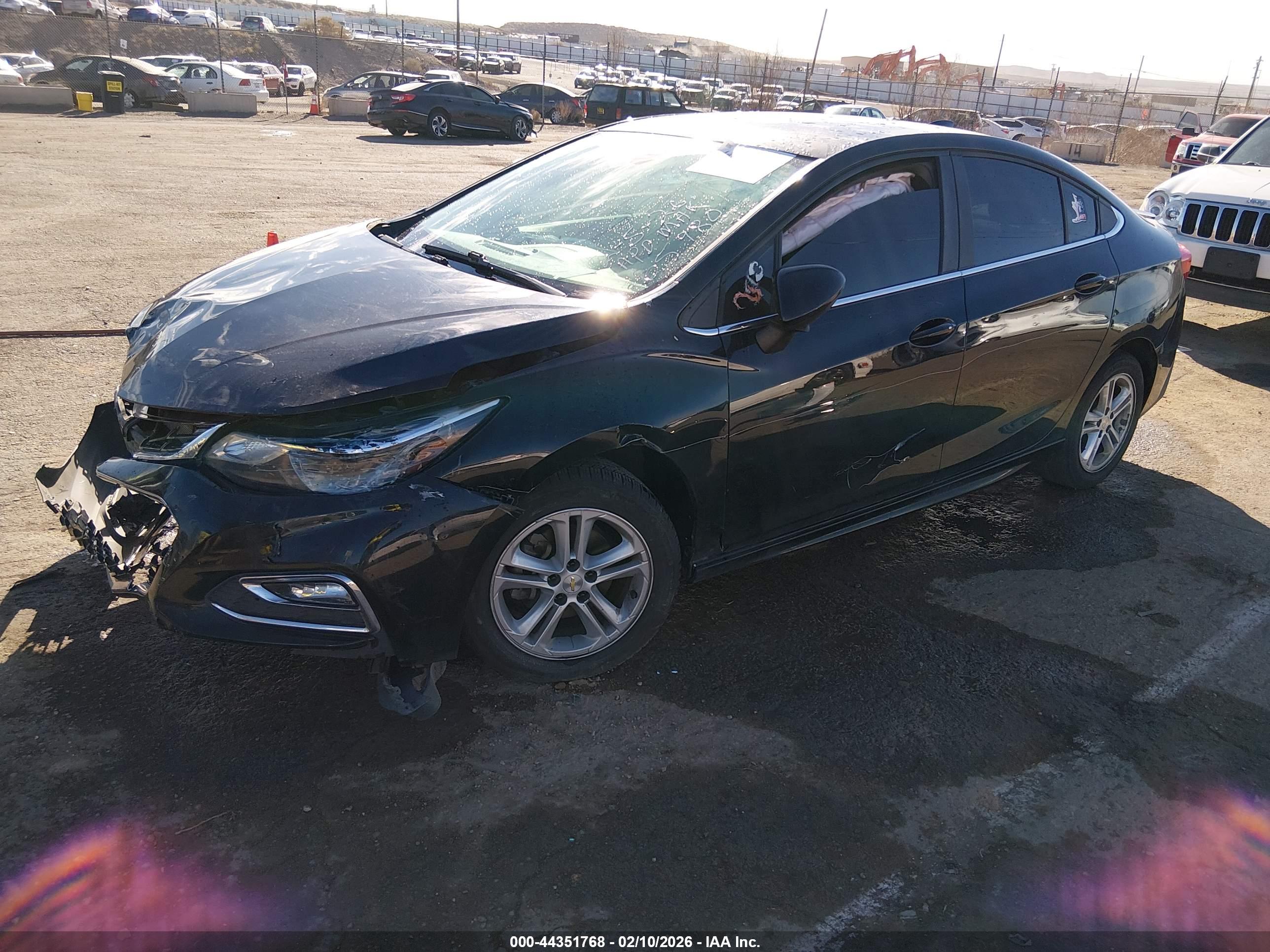 CHEVROLET CRUZE image 2
