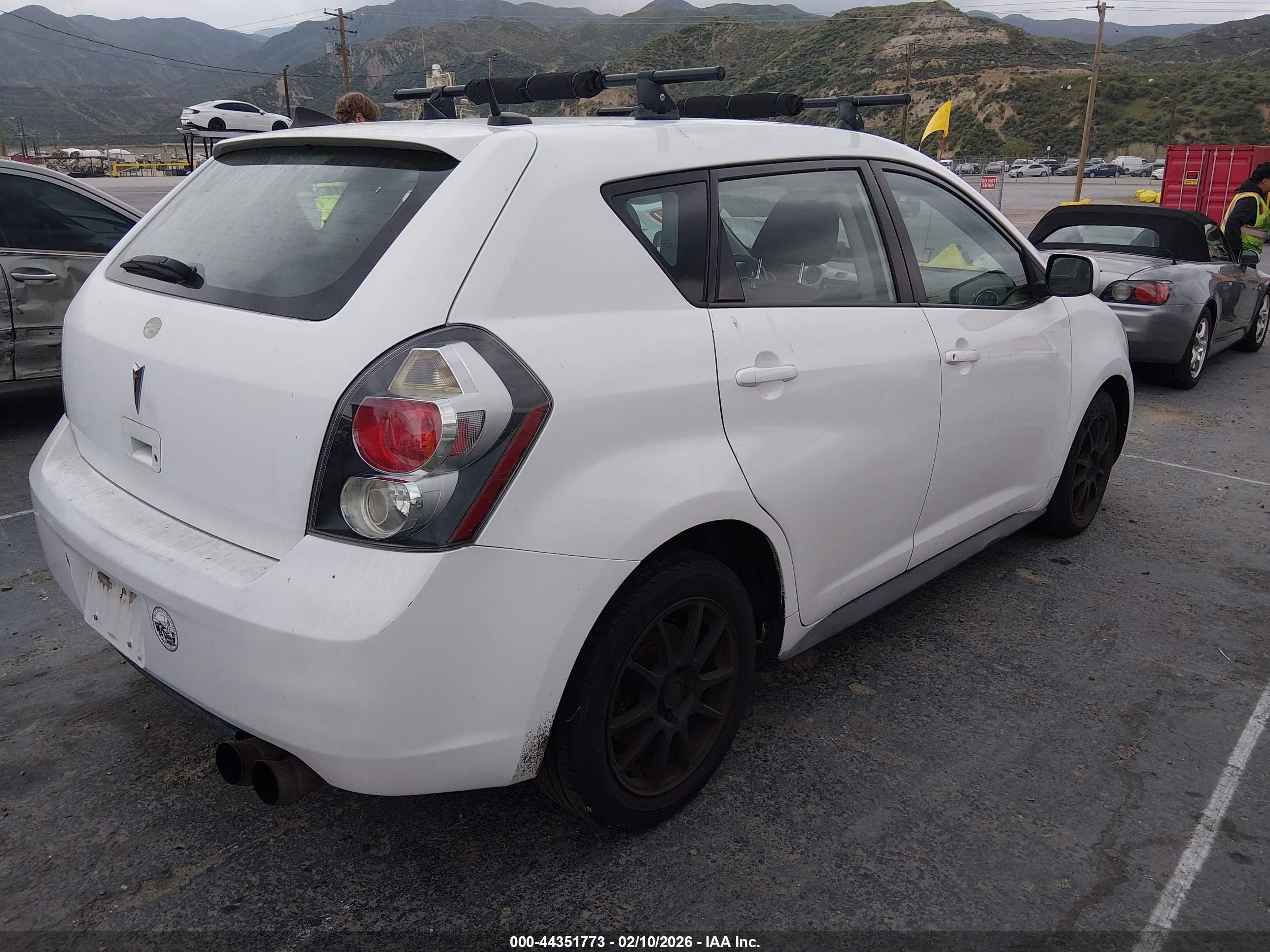 PONTIAC VIBE image 4