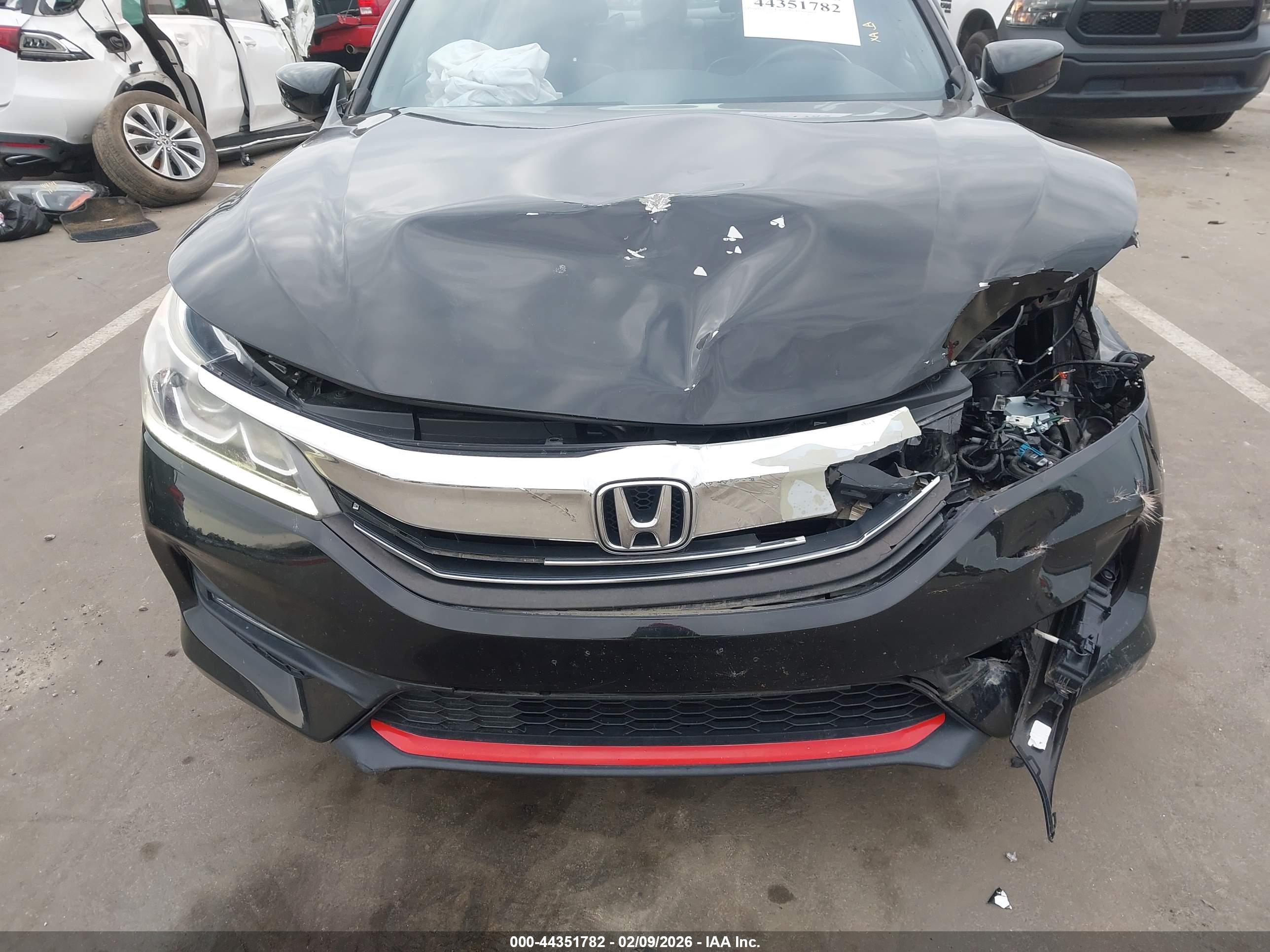 HONDA ACCORD image 6
