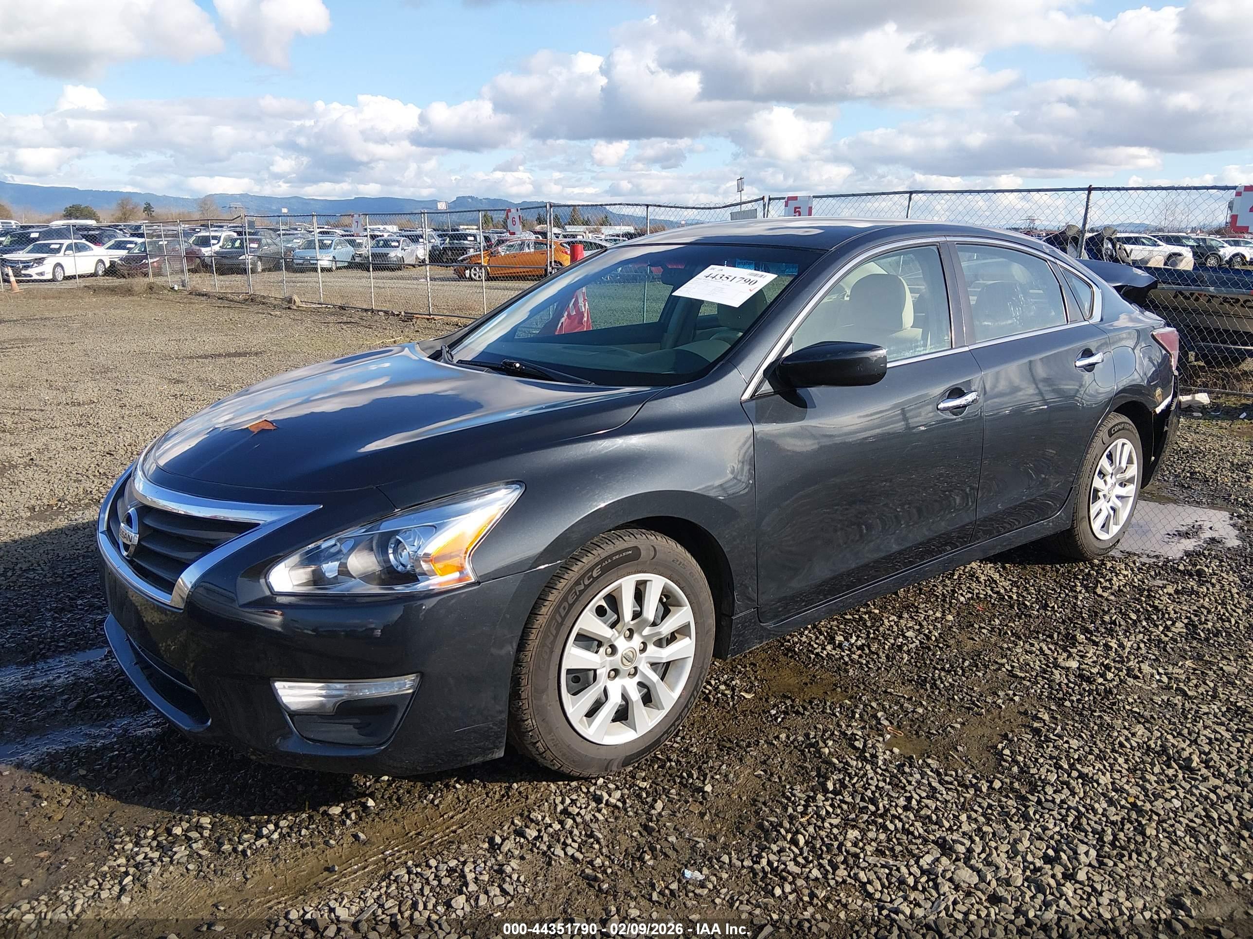 NISSAN ALTIMA image 2