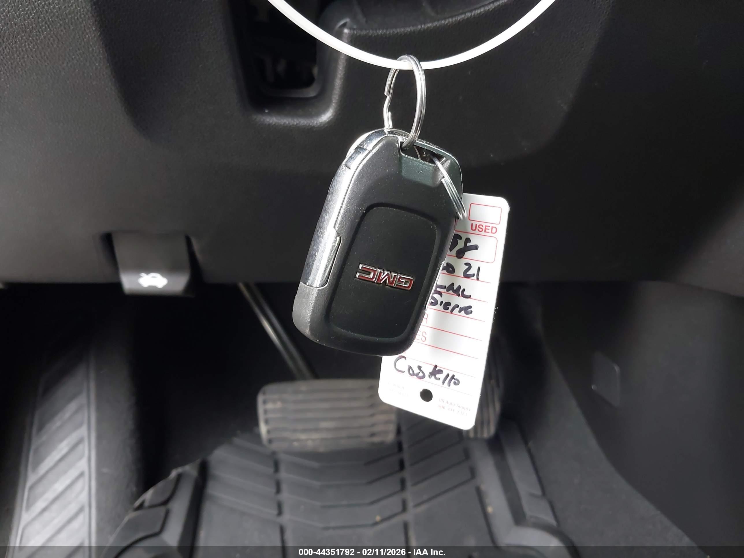 GMC SIERRA image 11
