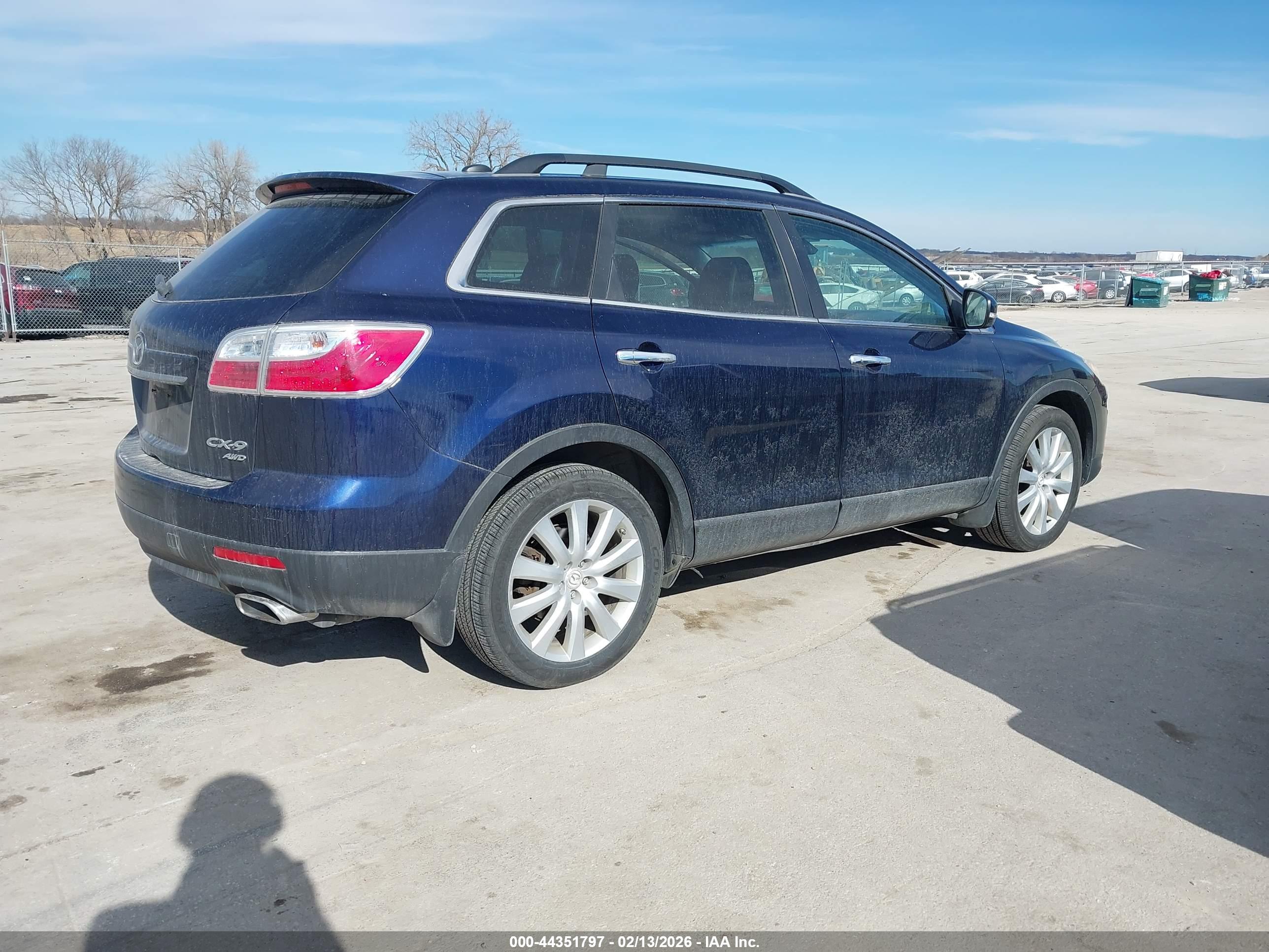 MAZDA CX-9 image 4