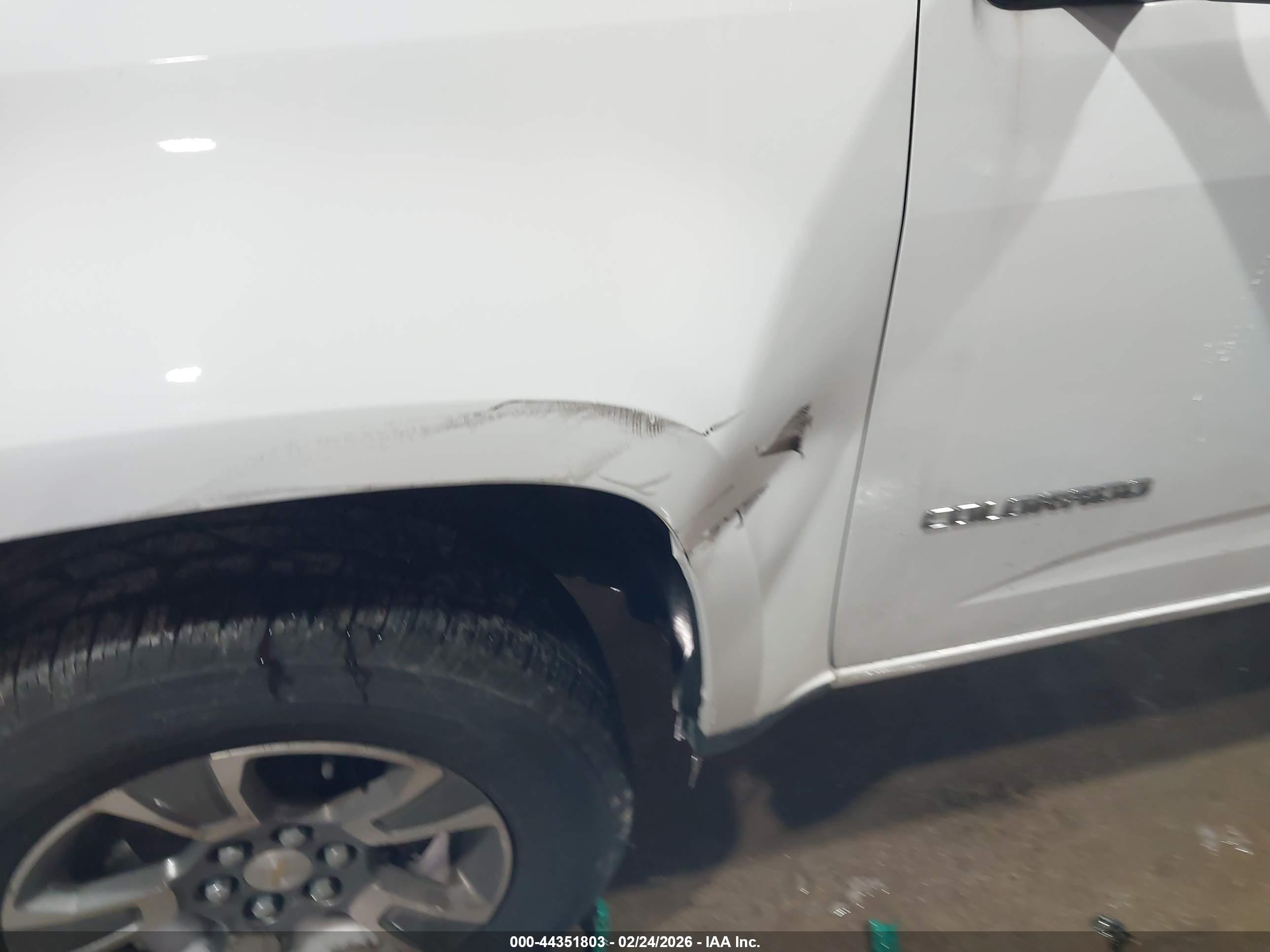 CHEVROLET COLORADO image 6