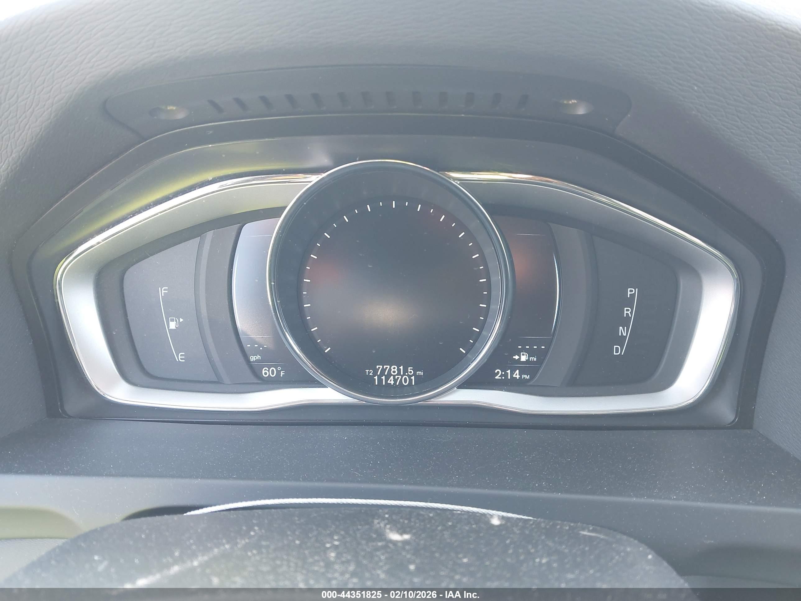VOLVO S60 image 7