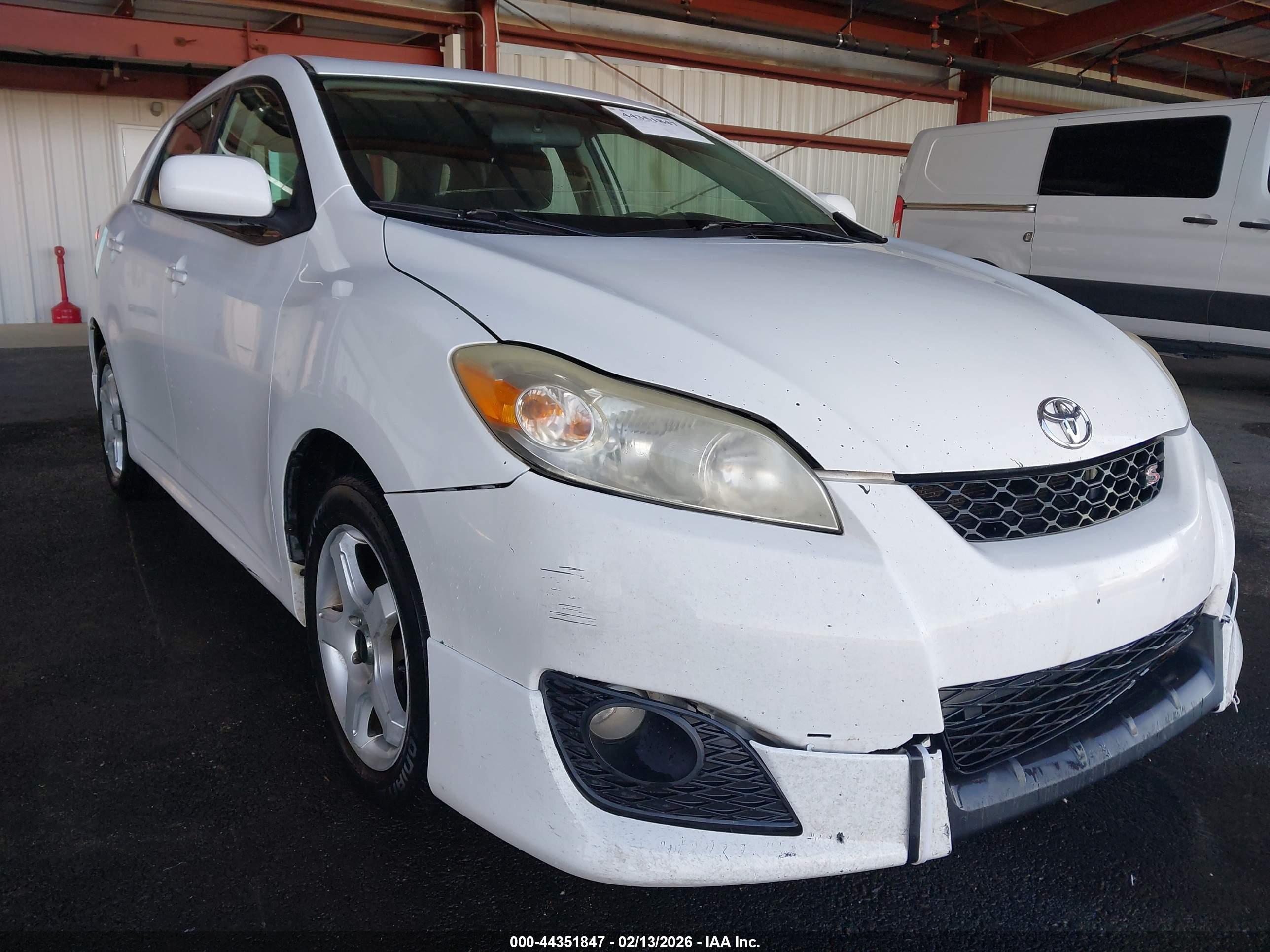 TOYOTA MATRIX image 6